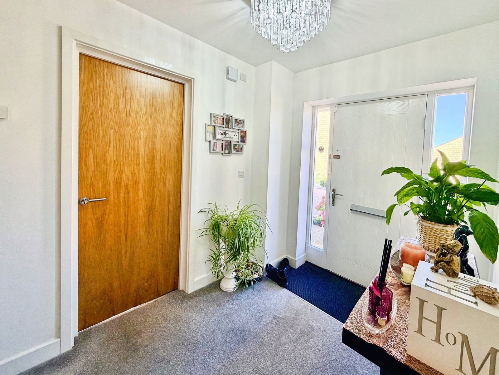Detached House for sale in Wakefield, Hoult Court, Wakefield, West Yorkshire, WF1 2ZJ, 1227 m²