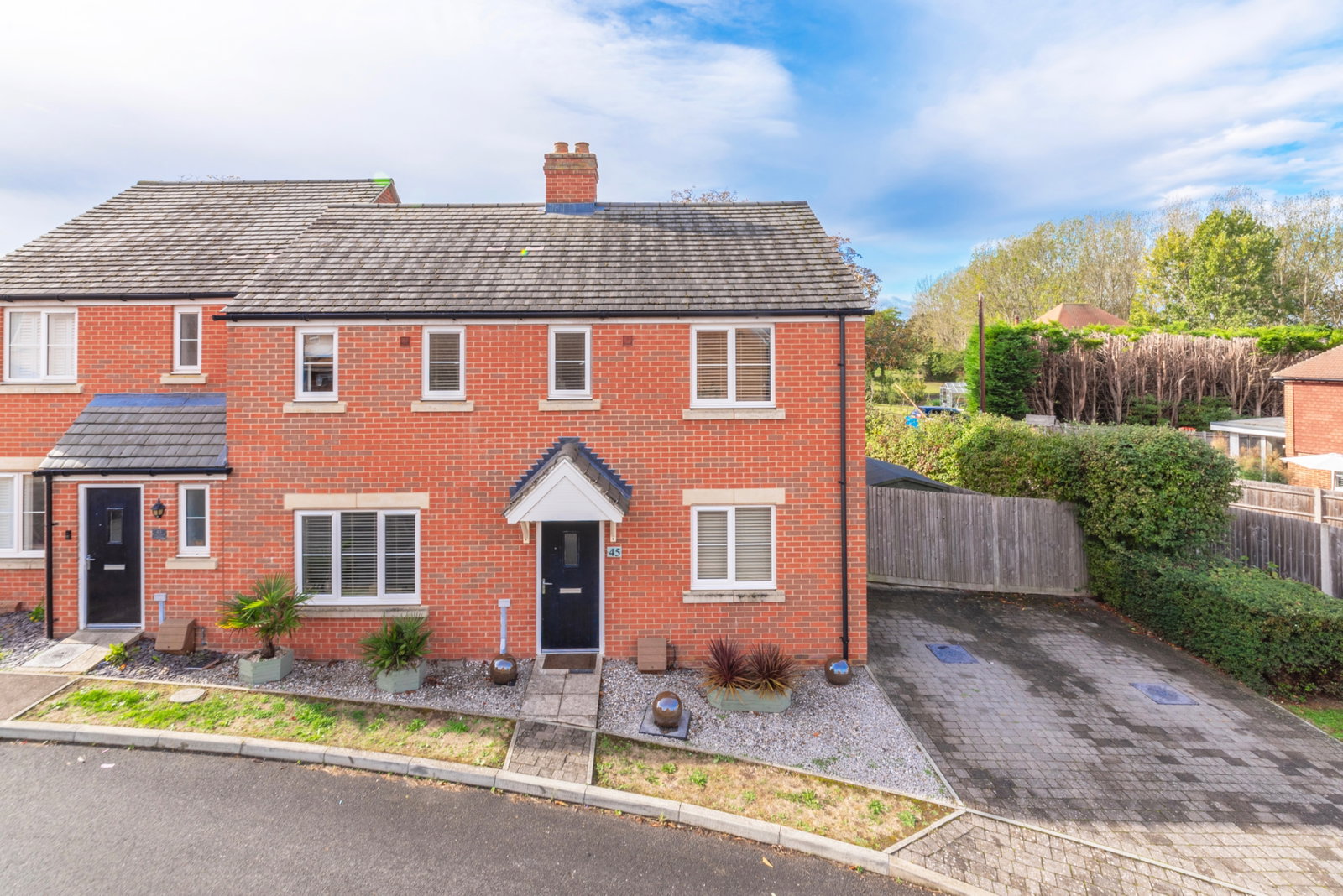 Semi Detached House for sale in Sittingbourne, Green Oak Crescent, Iwade, ME9 8GR