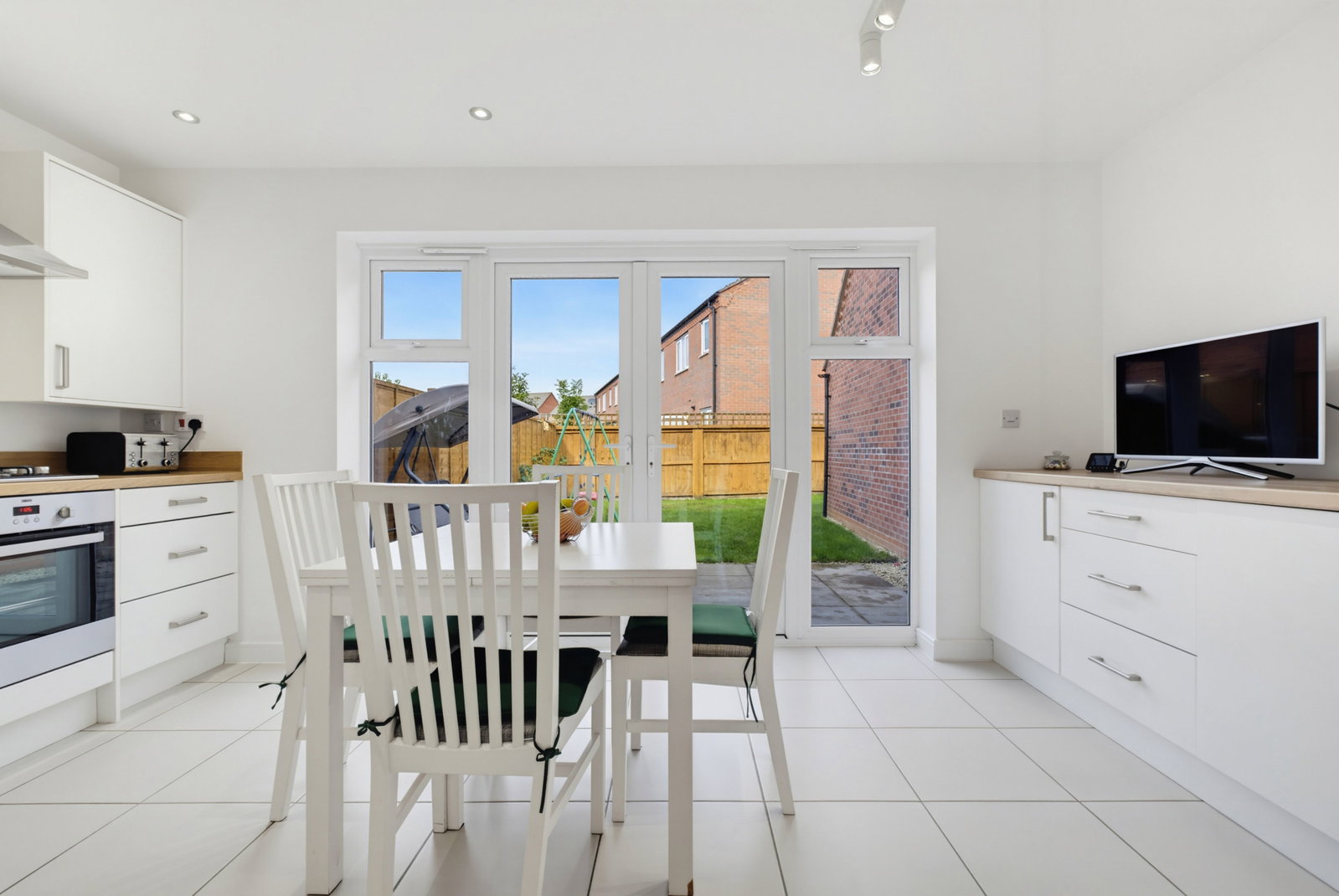Semi Detached House for sale in Lichfield, 7 Bridgwood Road, Fradley, Lichfield, WS13 8UE, 945 m²
