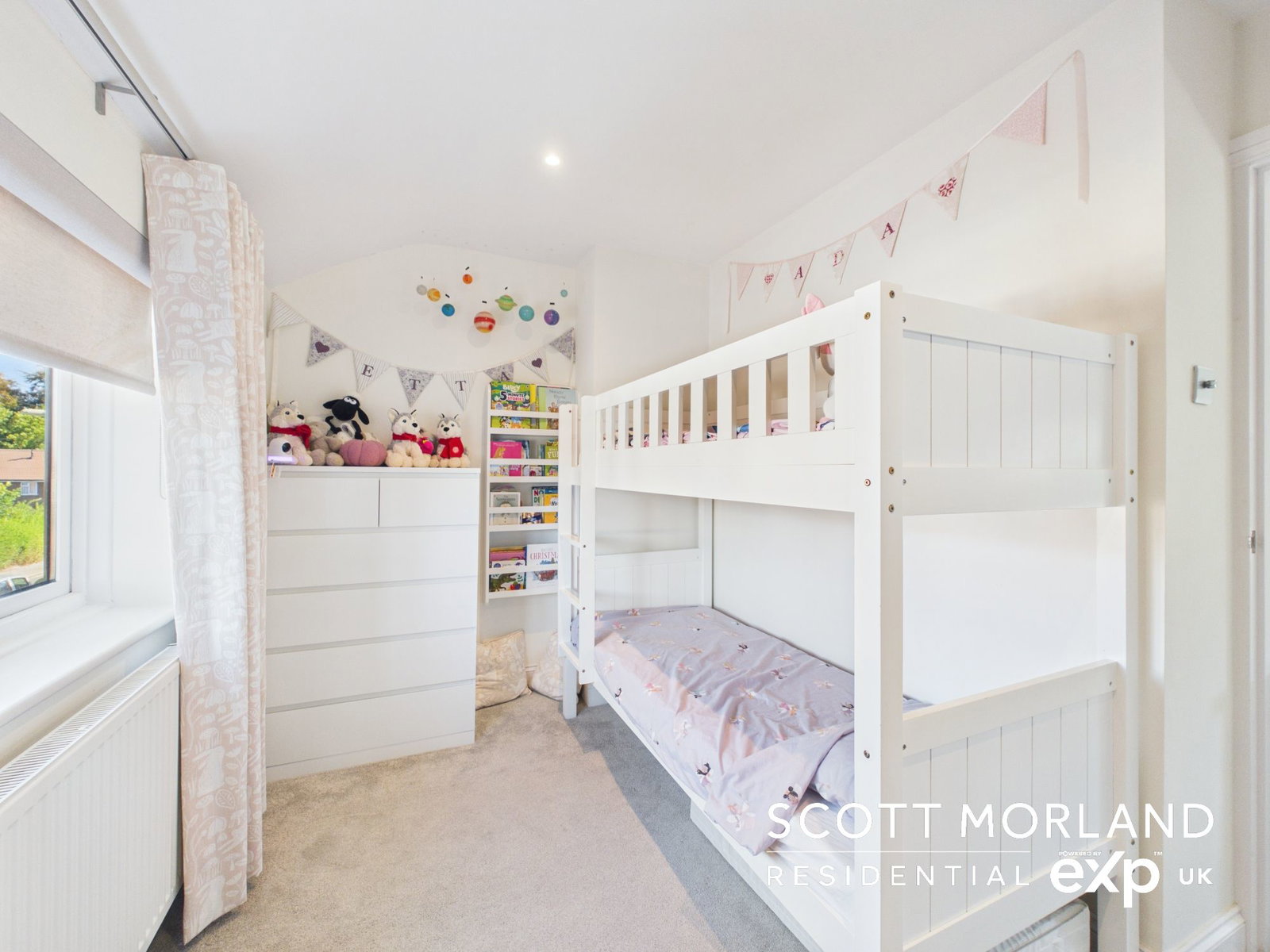 Semi Detached House for sale in Basingstoke, South Ham Road, Basingstoke, RG22 6AB
