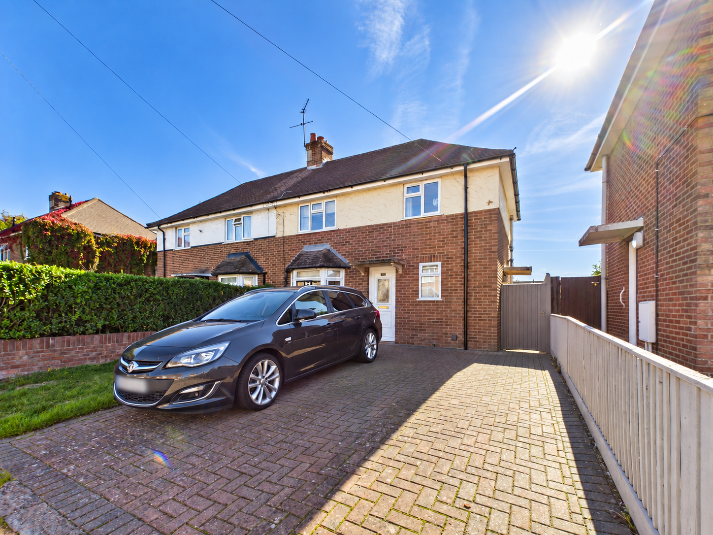 Semi Detached House for sale in Basingstoke, South Ham Road, Basingstoke, RG22 6AB