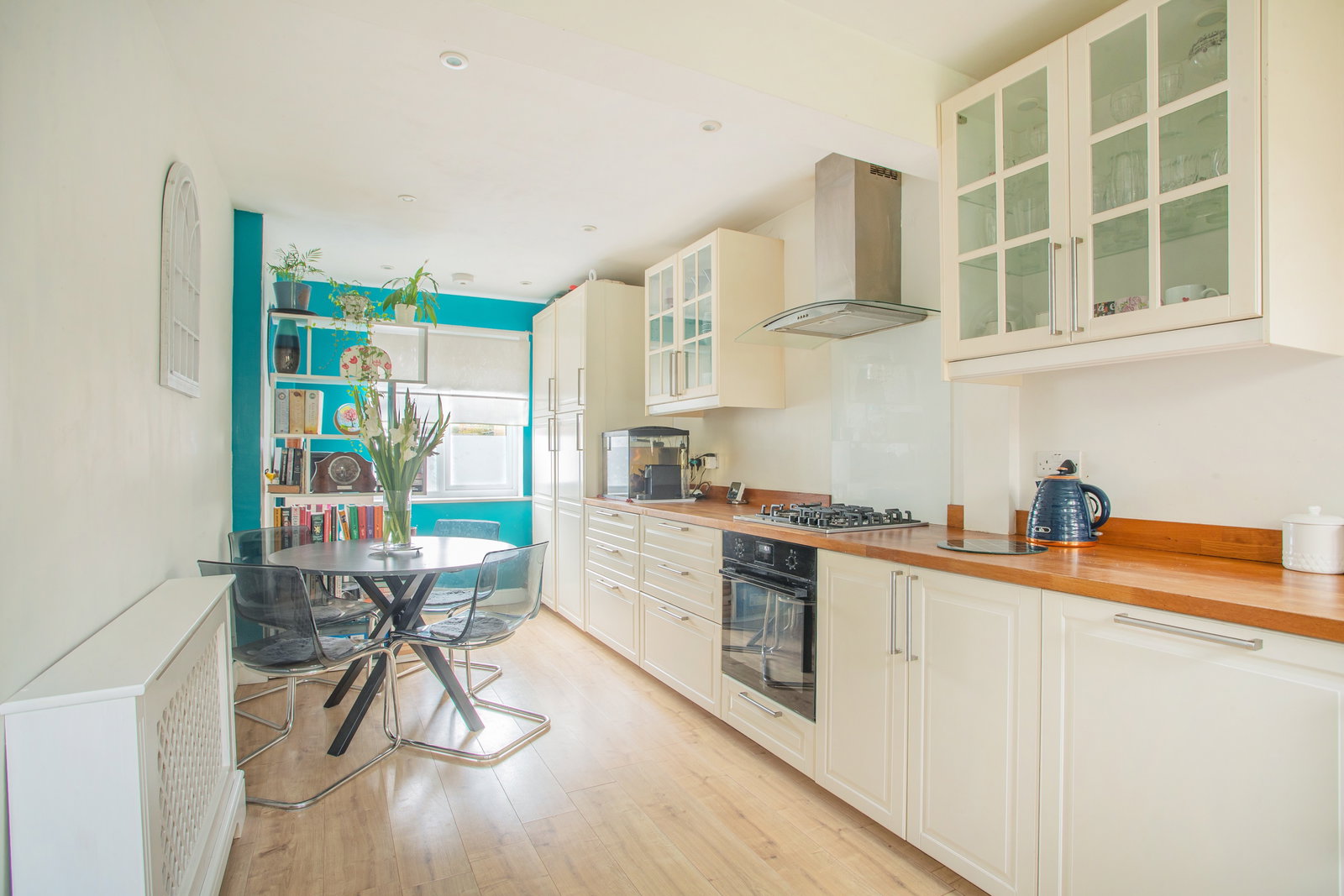 Terraced House for sale in Chippenham, Honeybrook Close, Chippenham