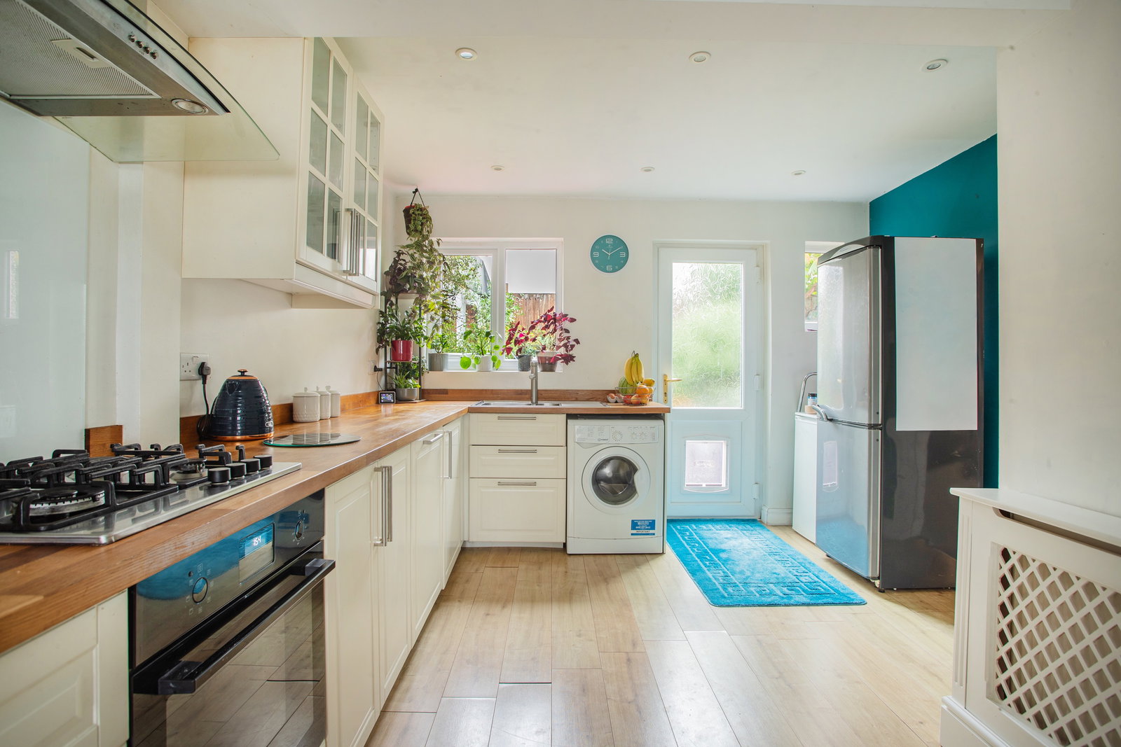 Terraced House for sale in Chippenham, Honeybrook Close, Chippenham