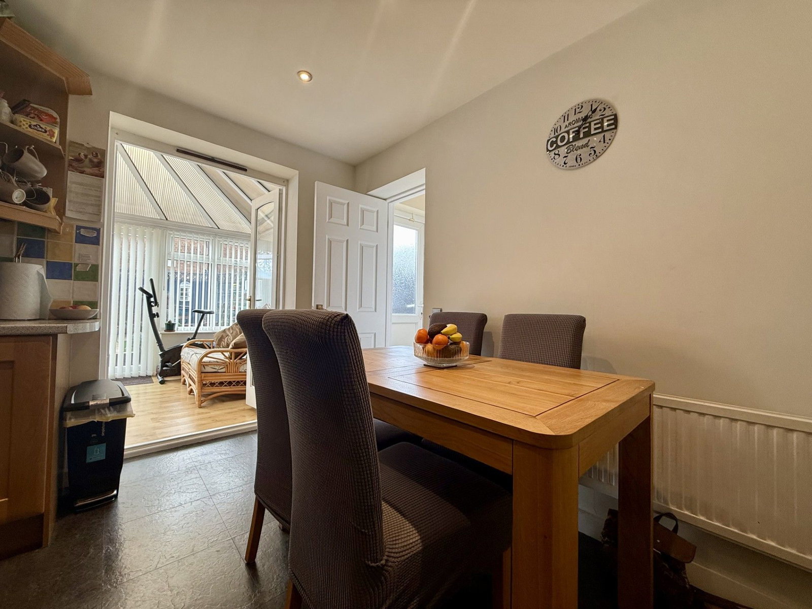 Detached House for sale in Gloucester, Palmer Avenue, Abbeymead, GL4, 1075 m²