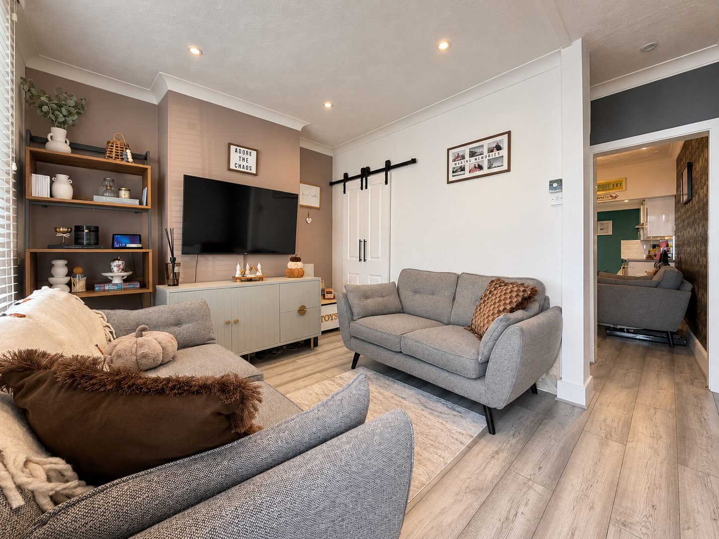 Terraced House for sale in Gillingham, Perfect For First Time Buyers - Popular Poets Corner Area - Shakespeare Road