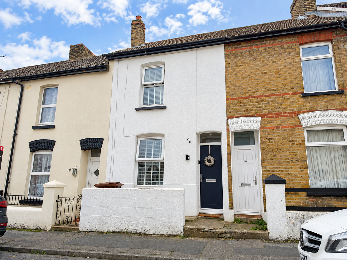 Terraced House for sale in Gillingham, Perfect For First Time Buyers - Popular Poets Corner Area - Shakespeare Road