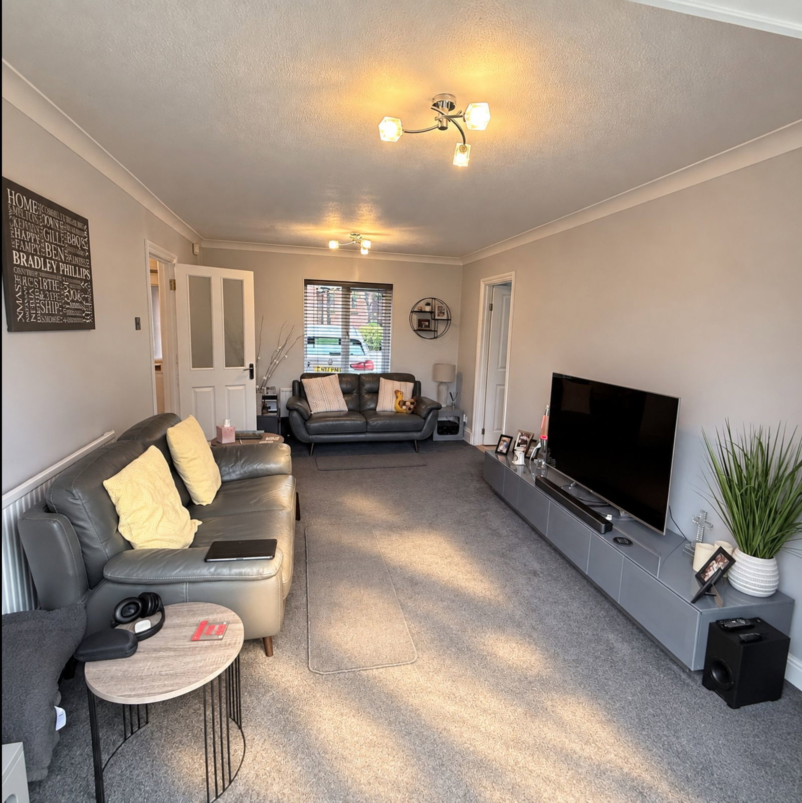 Detached House for sale in Milton Keynes, Coberley Close, Downhead Park, Milton Keynes, MK15 9BJ