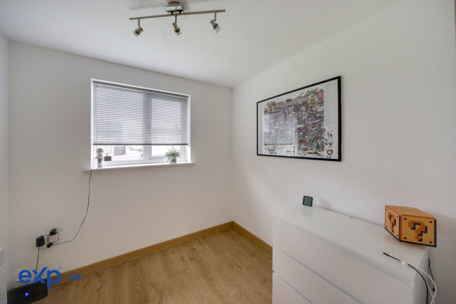 Flat for sale in Romford, Calgary Court, Marlborough Road, Romford, RM7