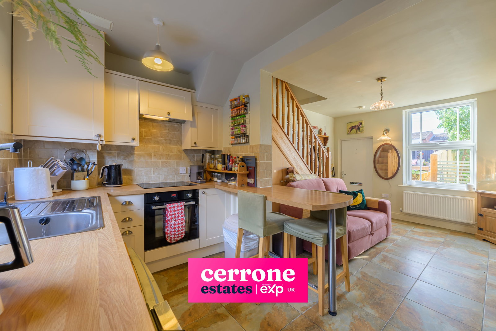 End Of Terrace House for sale in Bromsgrove, Bewell Head, Bromsgrove, B61 8HY, 690 m²