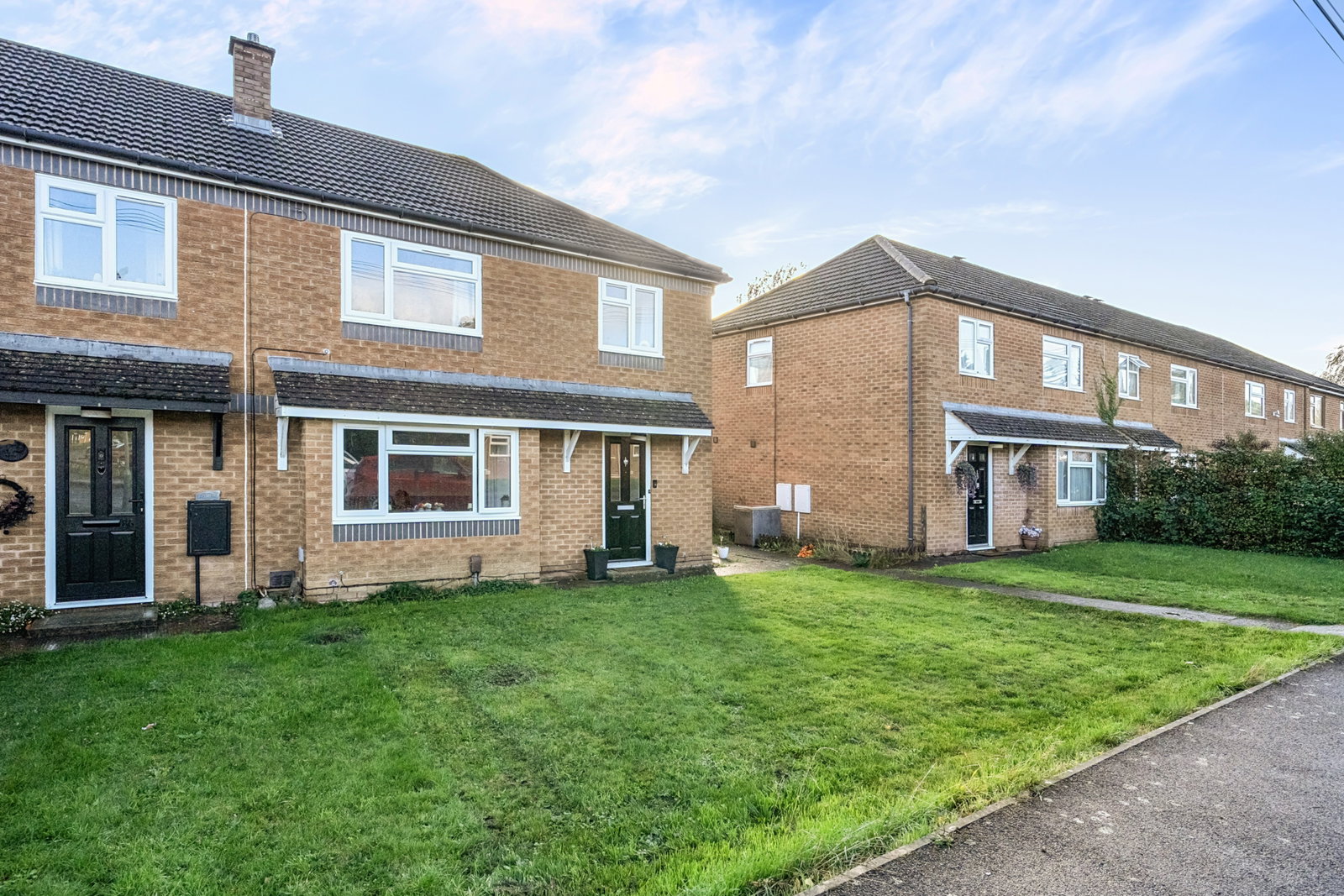 End Of Terrace House for sale in Warminster, Boreham Field, Warminster, BA12 9EB, 906 m²