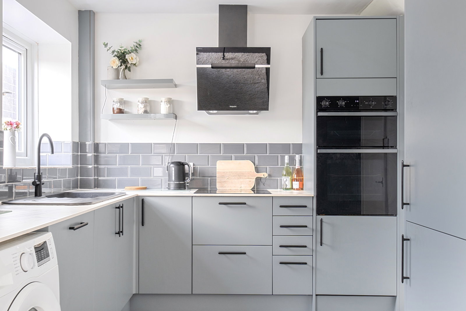 End Of Terrace House for sale in Warminster, Boreham Field, Warminster, BA12 9EB, 906 m²