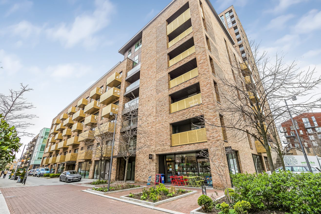 Flat for sale in London, Pell Street, London, SE8 5ES, 775 m²