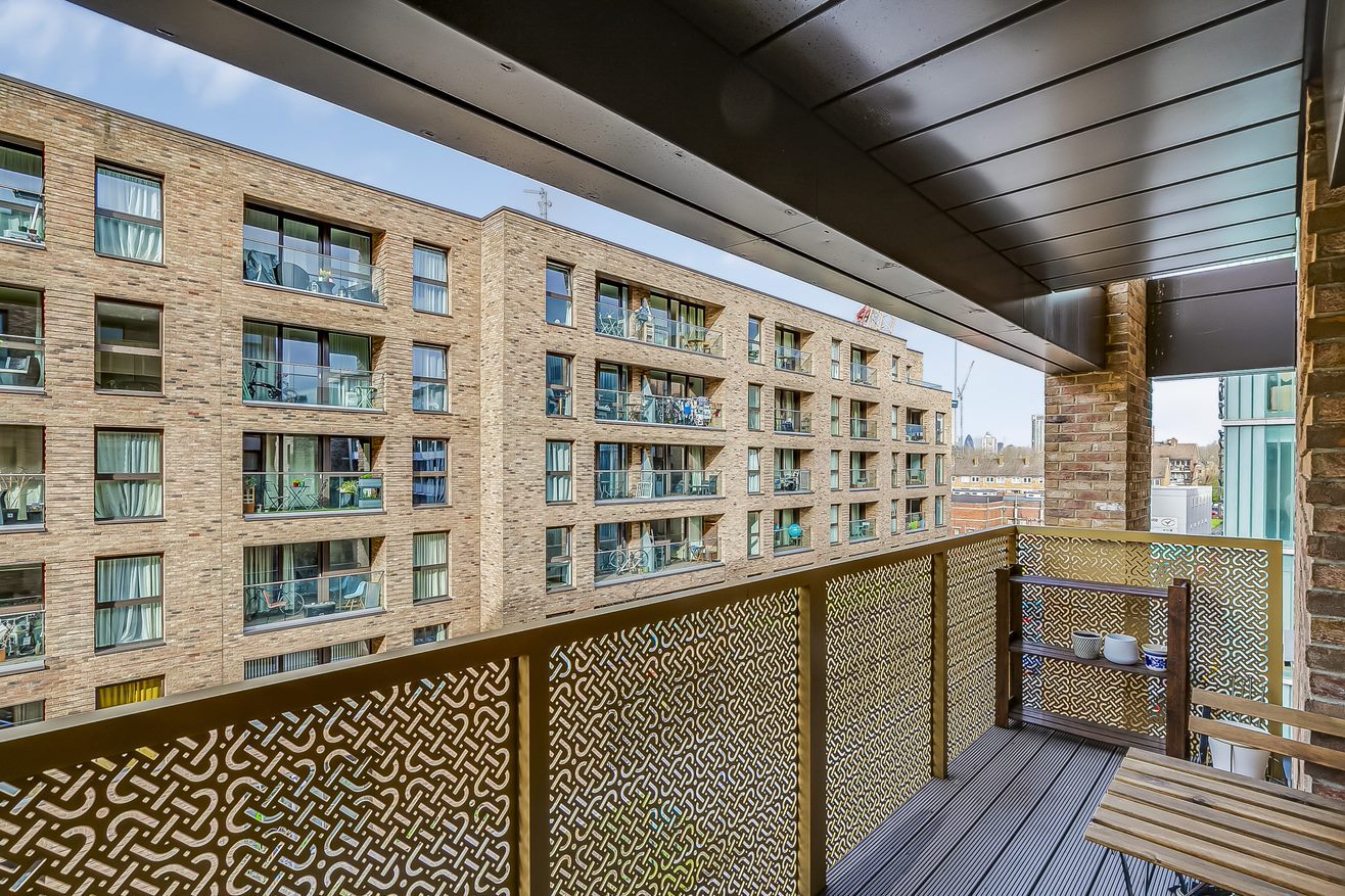 Flat for sale in London, Pell Street, London, SE8 5ES, 775 m²