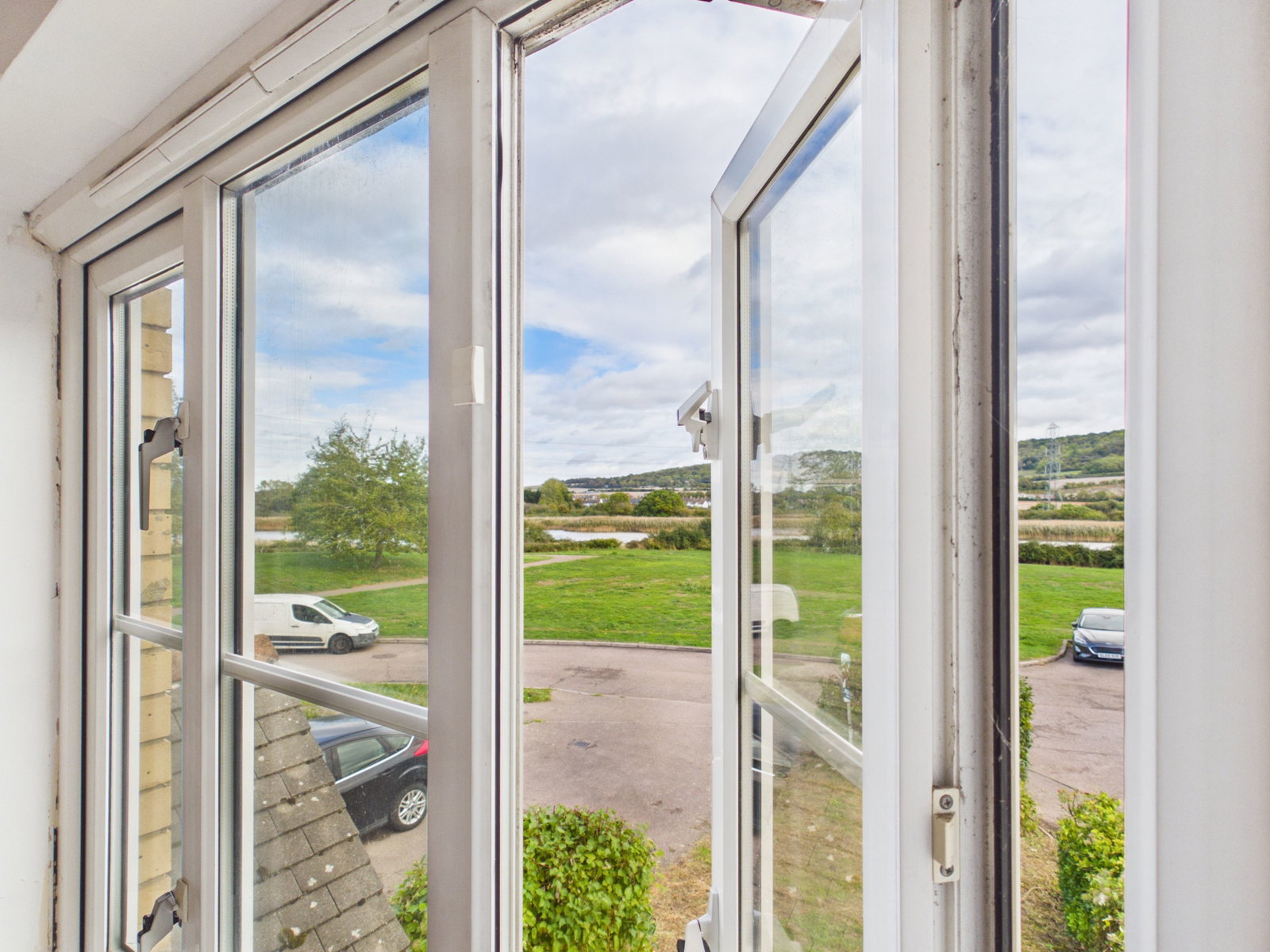 Detached House for sale in Rochester, Howlsmere Close, Halling, Rochester, ME2