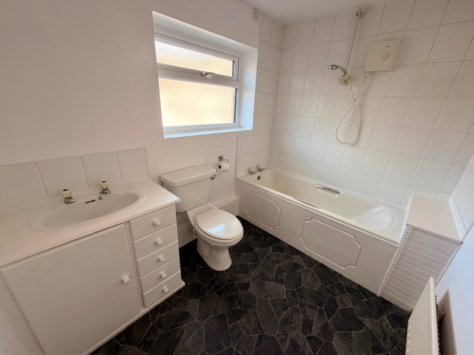 Terraced House for sale in Loughborough, Moorfield Place, Shepshed, Loughborough, LE12 9AW