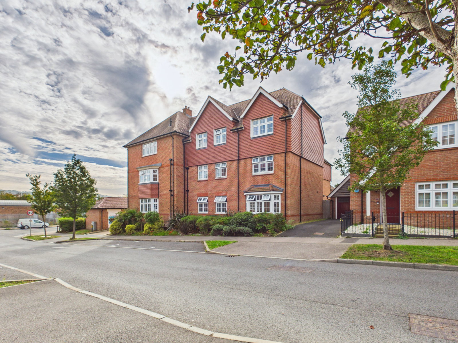Flat for sale in Rochester, Mint House, St Andrews Park, Halling, Rochester, ME2