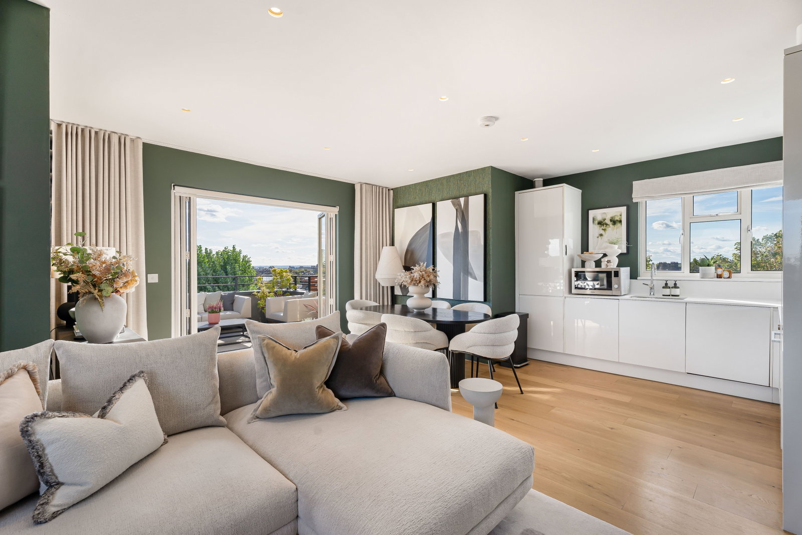 Flat for sale in London, Nightingale Lane, London, SW12, 1000 m²