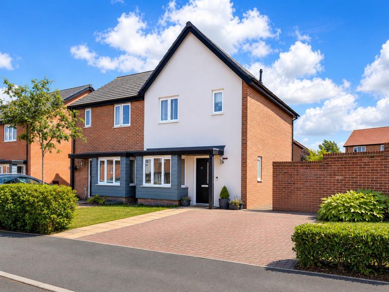 Semi Detached House for sale in Ibstock, Satchwell Place, Ibstock, LE67 6QN