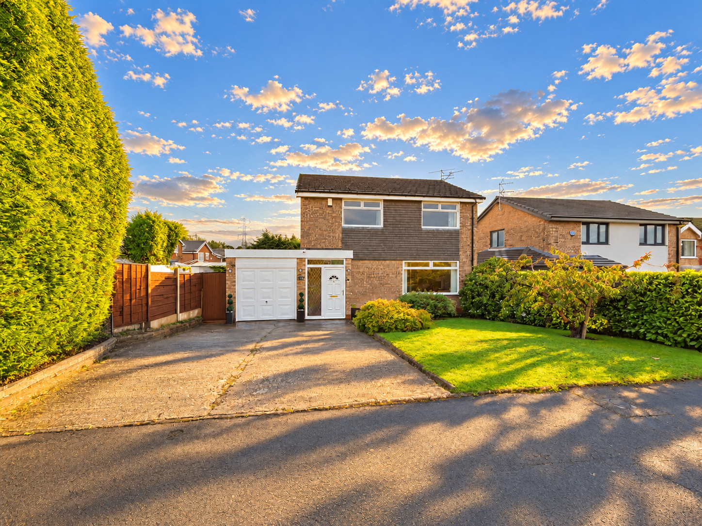 Detached House for sale in Stockport, Hornsea Road, Offerton, Stockport, SK2 5XF