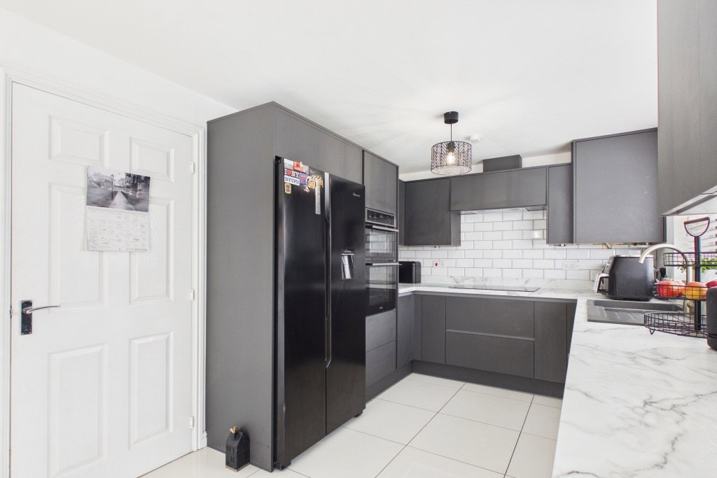 Detached House for sale in Lincoln, 3 Ferrous Way, North Hykeham, Lincoln, LN6 9ZN, 1175 m²