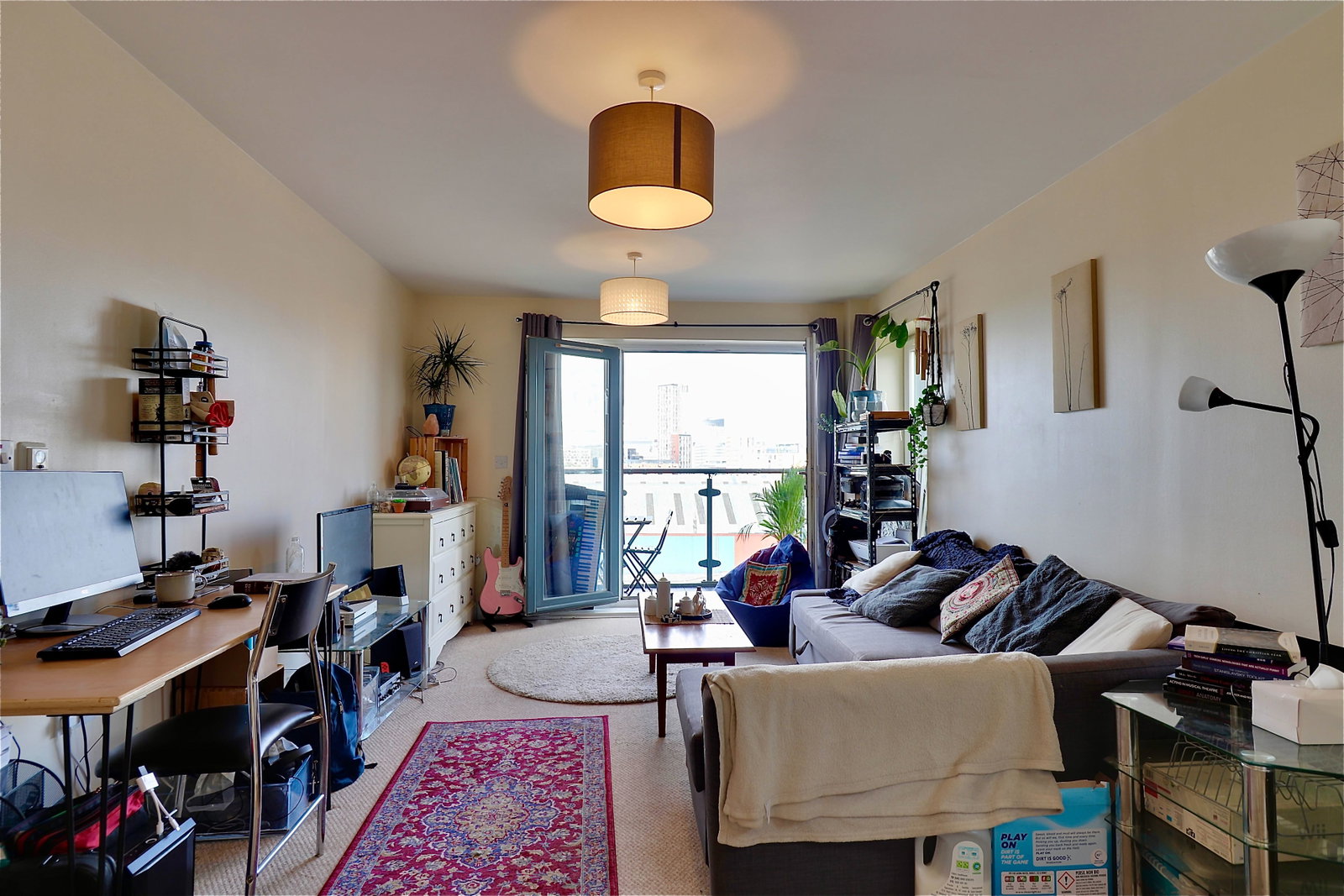 Flat for sale in Cardiff, Overstone Court, Cardiff, CF10 5NU