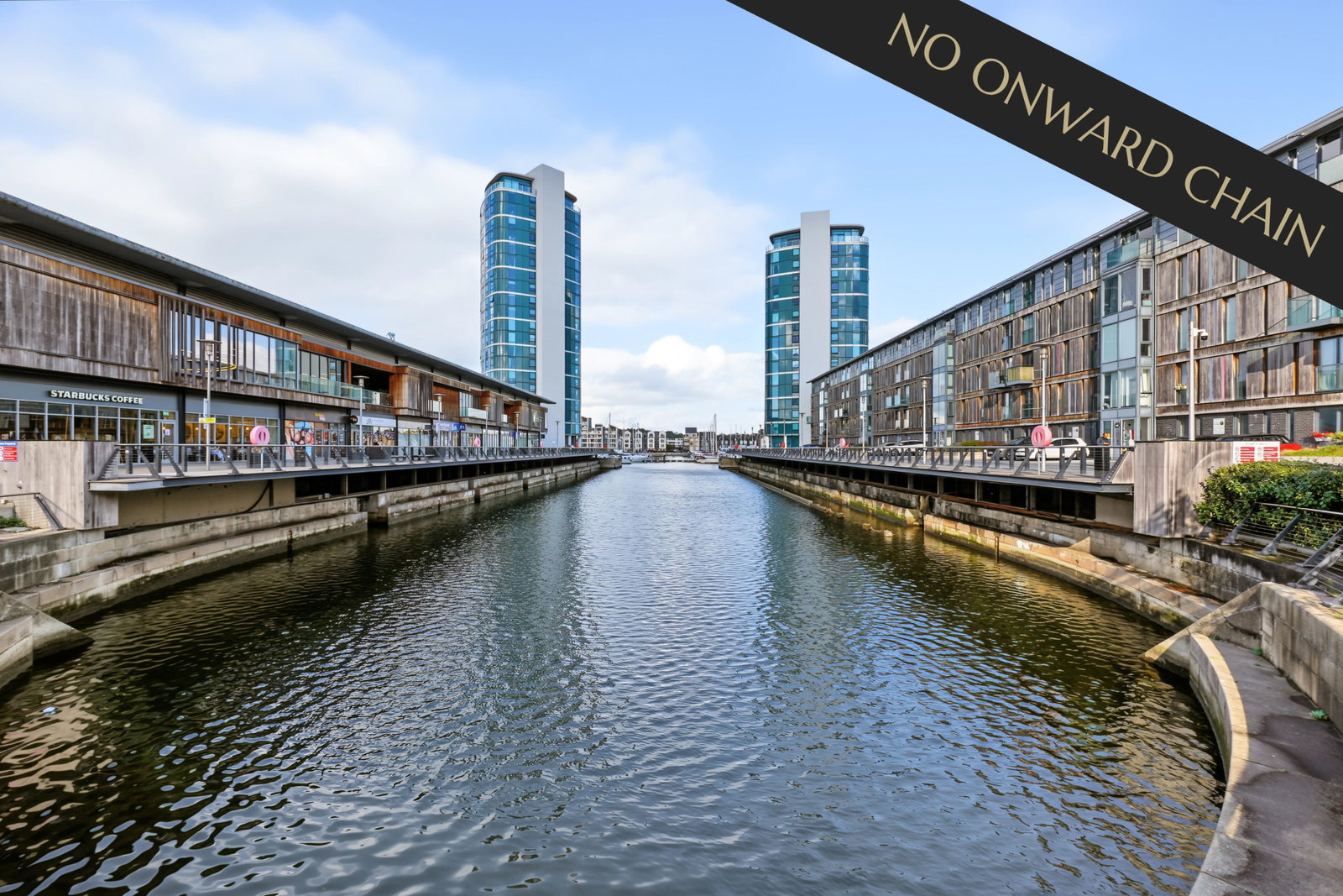 Flat for sale in Chatham, Dock Head Road, Dockside, Chatham, ME4 4ZH, 661 m²