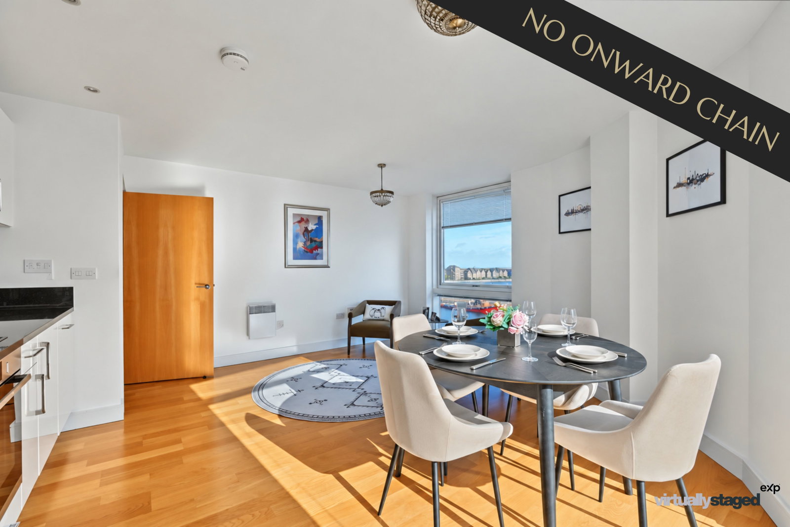 Flat for sale in Chatham, Dock Head Road, Dockside, Chatham, ME4 4ZH, 661 m²