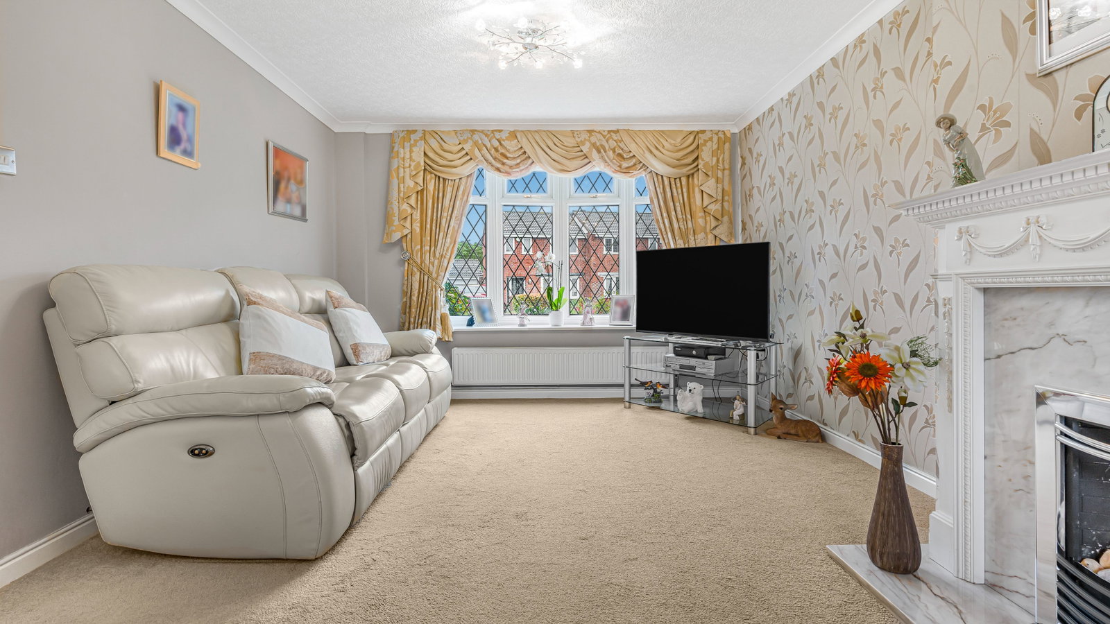 Detached House for sale in Solihull, Hainfield Drive, Solihull