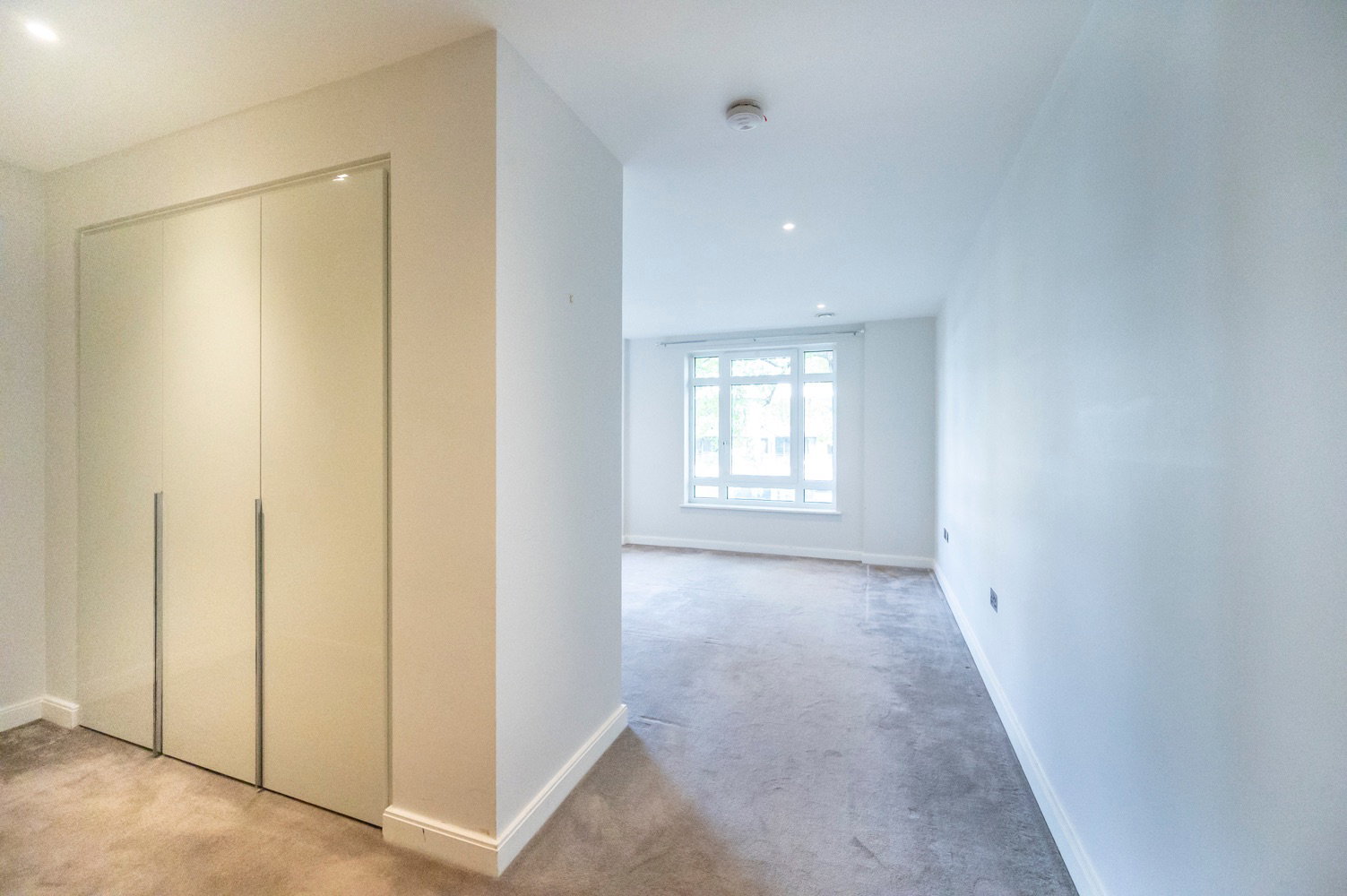 Flat for sale in London, Wharf Road, Islington, London, N1