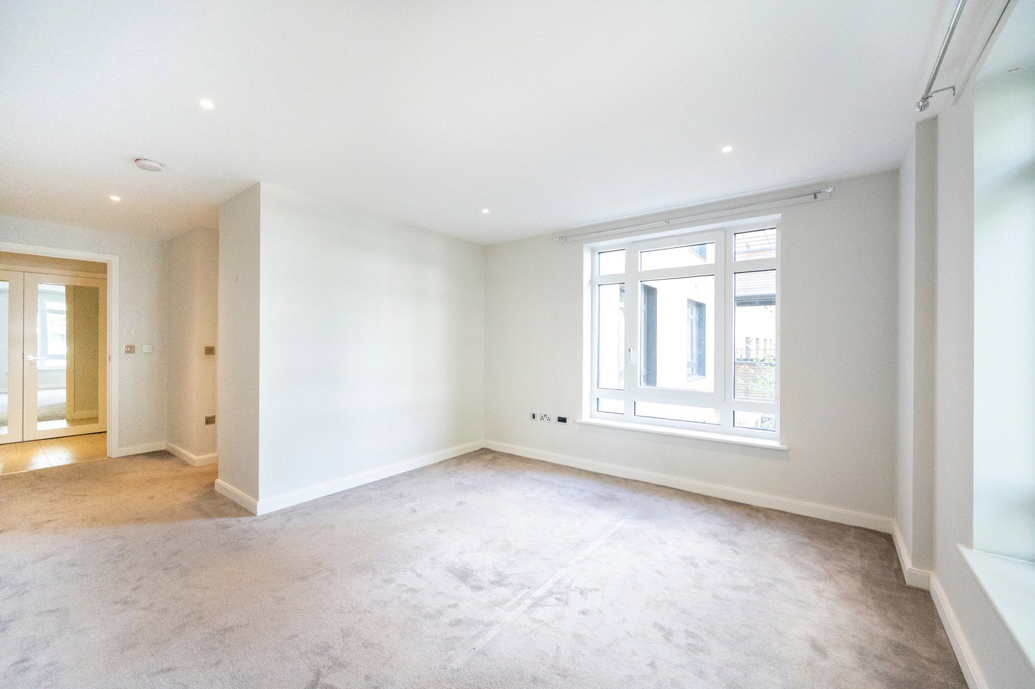 Flat for sale in London, Wharf Road, Islington, London, N1