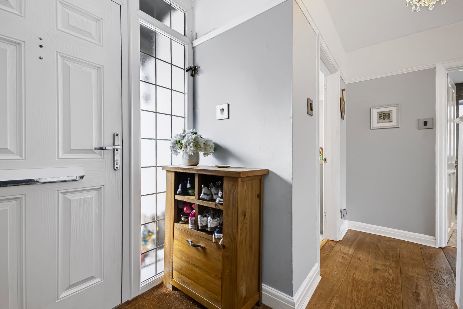 Semi Detached House for sale in Watford, Raglan Gardens, Watford, WD19 4LJ