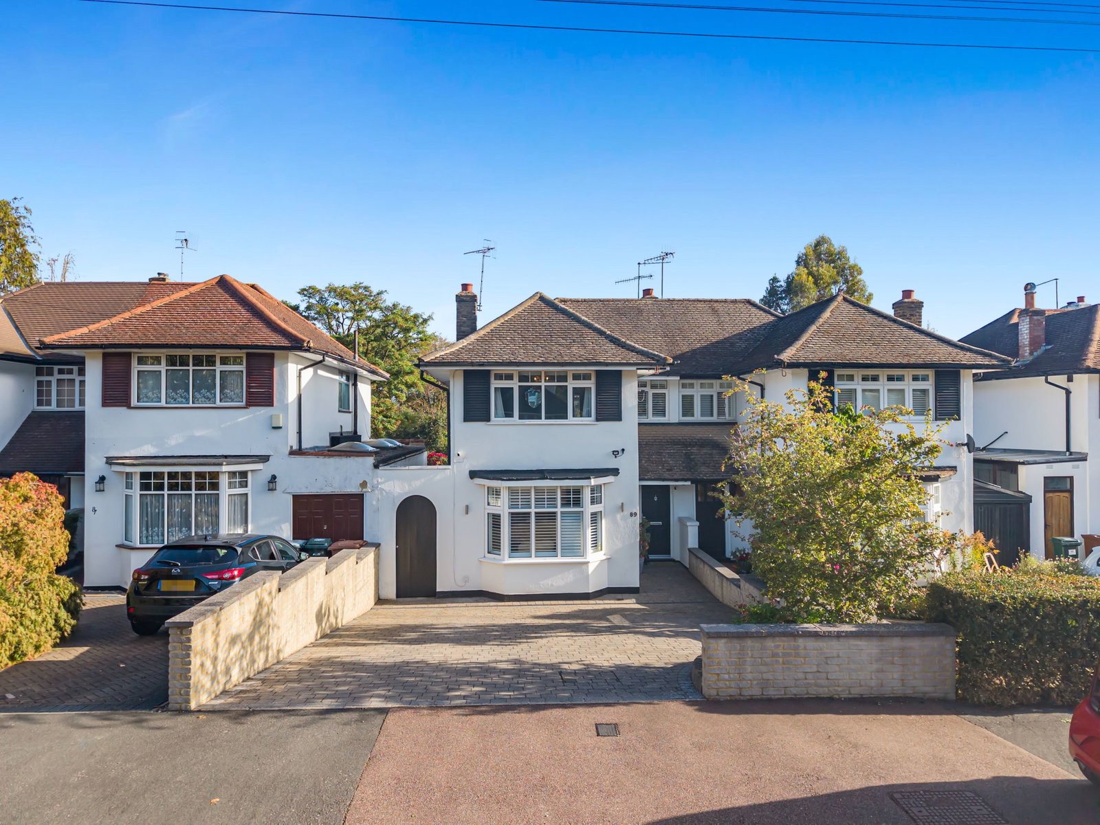 Semi Detached House for sale in Watford, Raglan Gardens, Watford, WD19 4LJ
