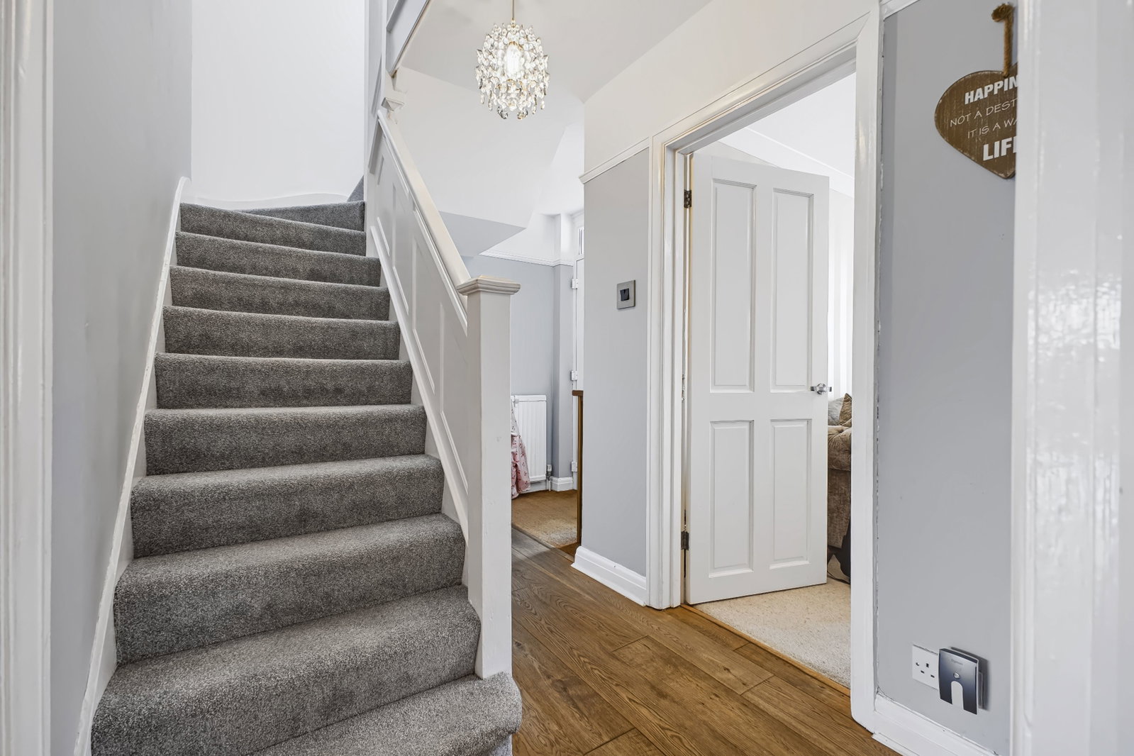 Semi Detached House for sale in Watford, Raglan Gardens, Watford, WD19 4LJ