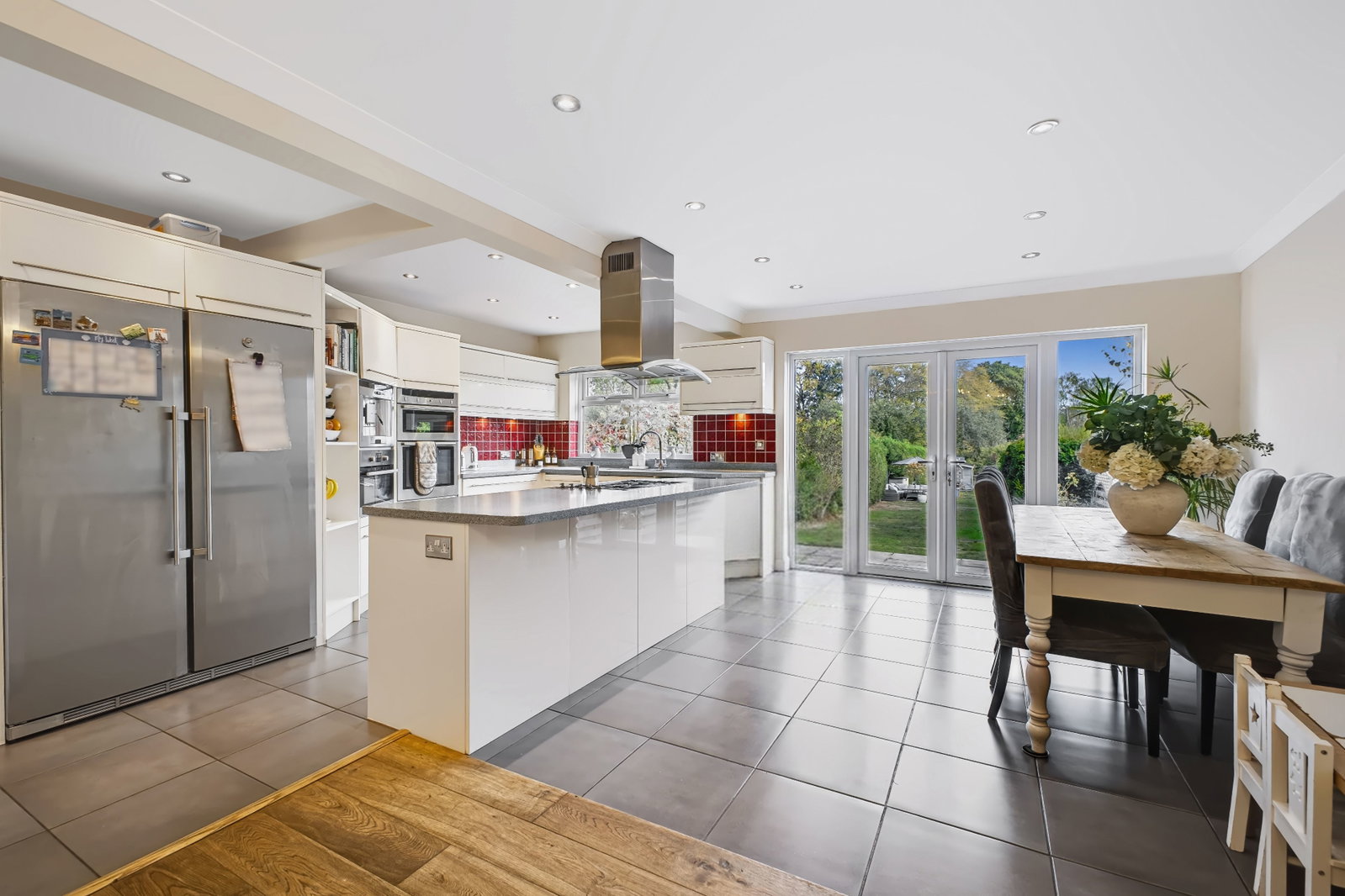 Semi Detached House for sale in Watford, Raglan Gardens, Watford, WD19 4LJ