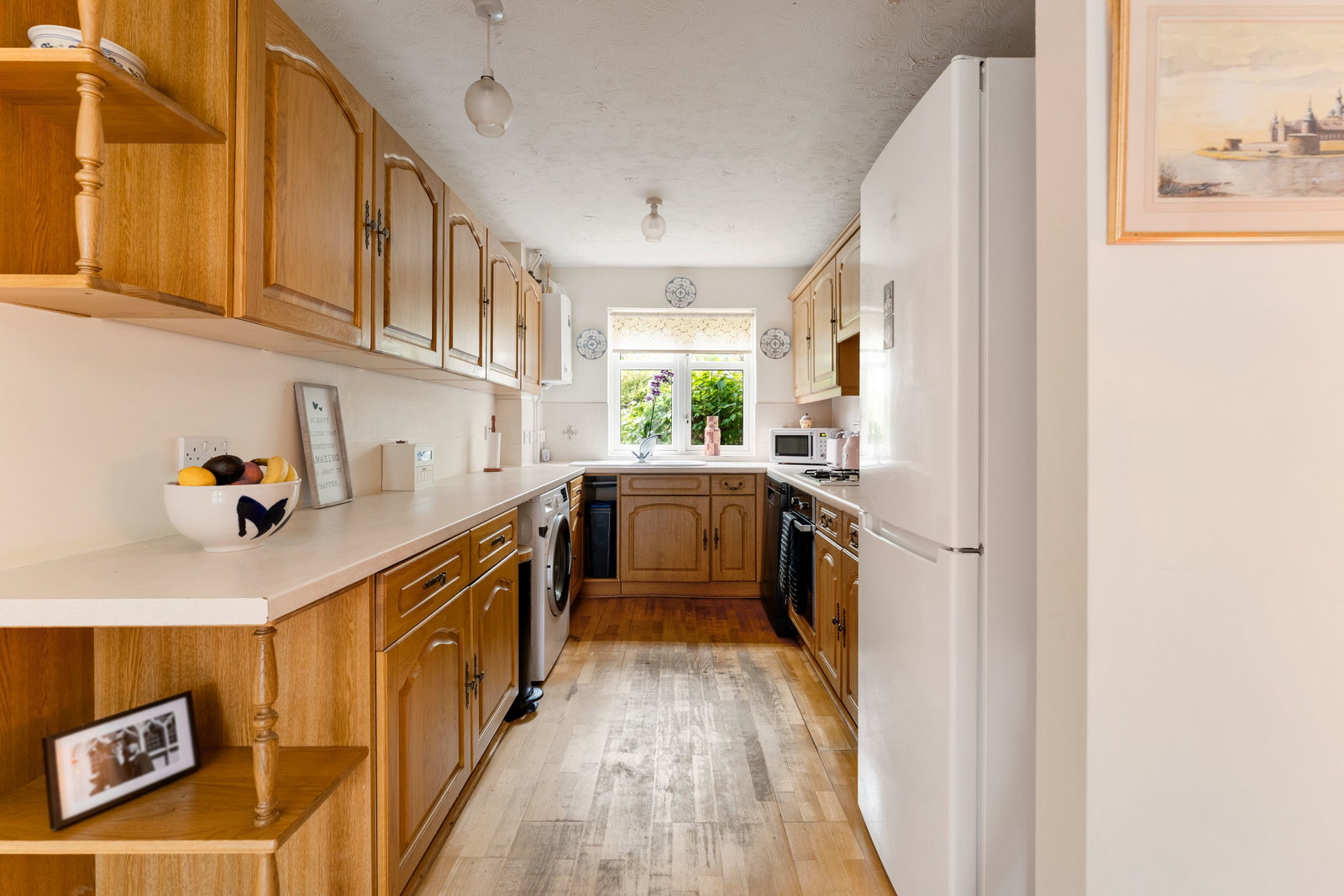 End Of Terrace House for sale in Salisbury, Bouchers Way, Salisbury, SP2, 1510 m²