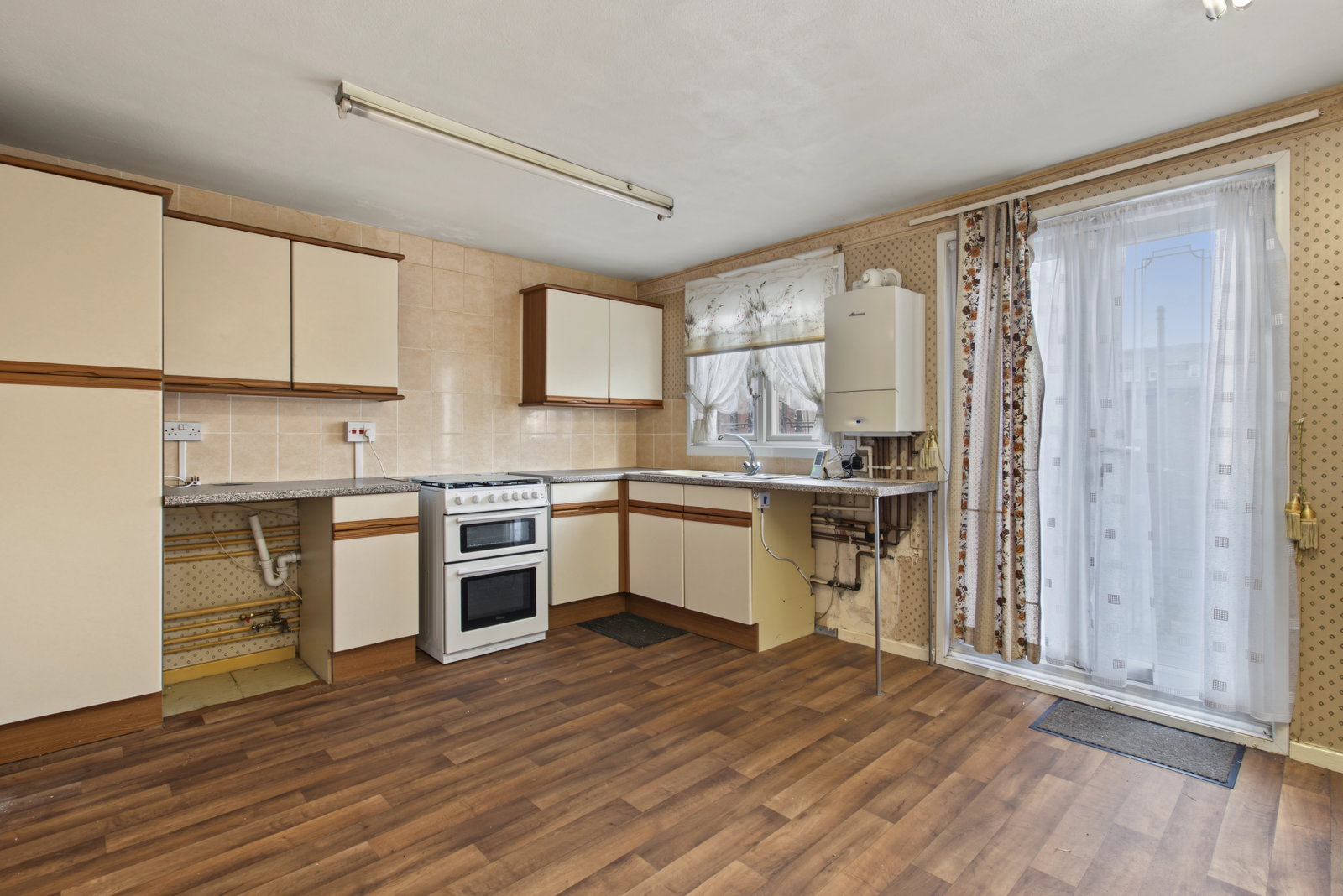 Town House for sale in Romford, Sevenoaks Close, Romford, RM3 7EF, 1130 m²
