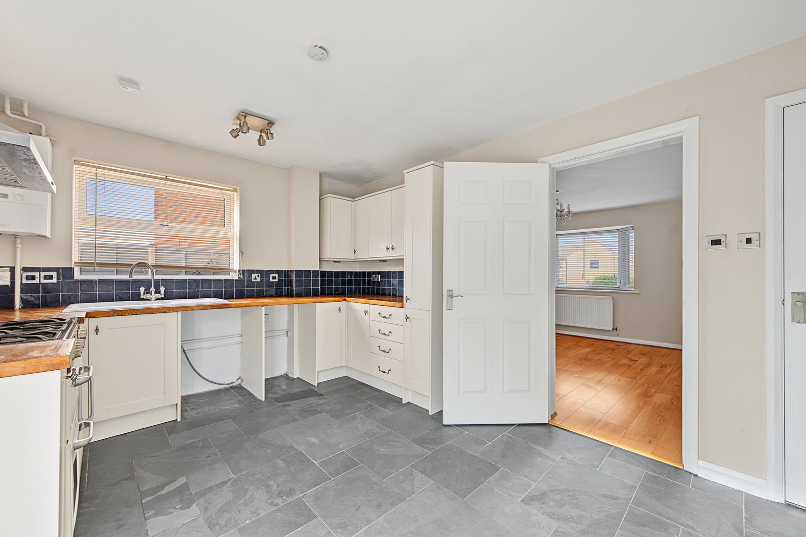Semi Detached House for sale in Grantham, Sunningdale in Grantham, 710 m²