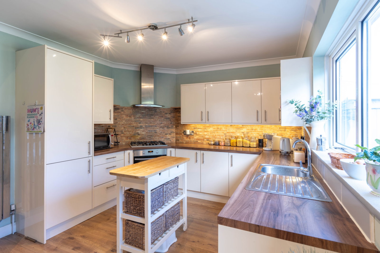 Terraced House for sale in Broadstairs, Albion Road, Broadstairs, CT10 2UP