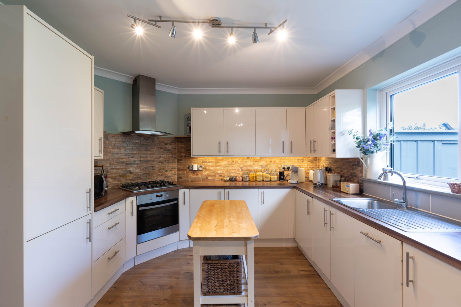Terraced House for sale in Broadstairs, Albion Road, Broadstairs, CT10 2UP