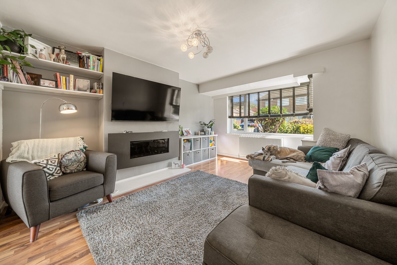 Semi Detached House for sale in Brighouse, Scholey Avenue, Brighouse, HD6 3EP