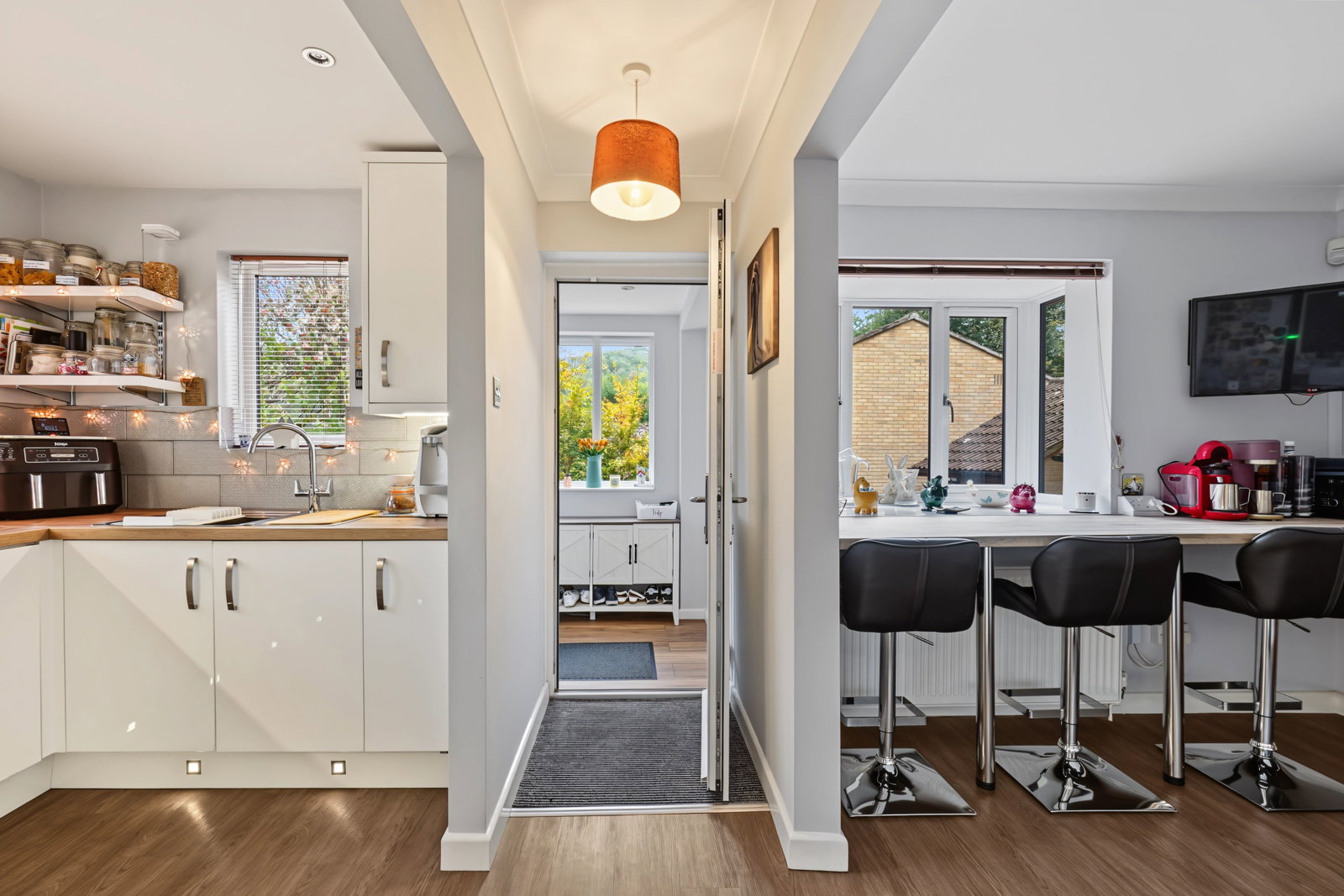 Detached House for sale in Chatham, The Covert, Walderslade Woods, Chatham, ME5 9JJ, 1308 m²