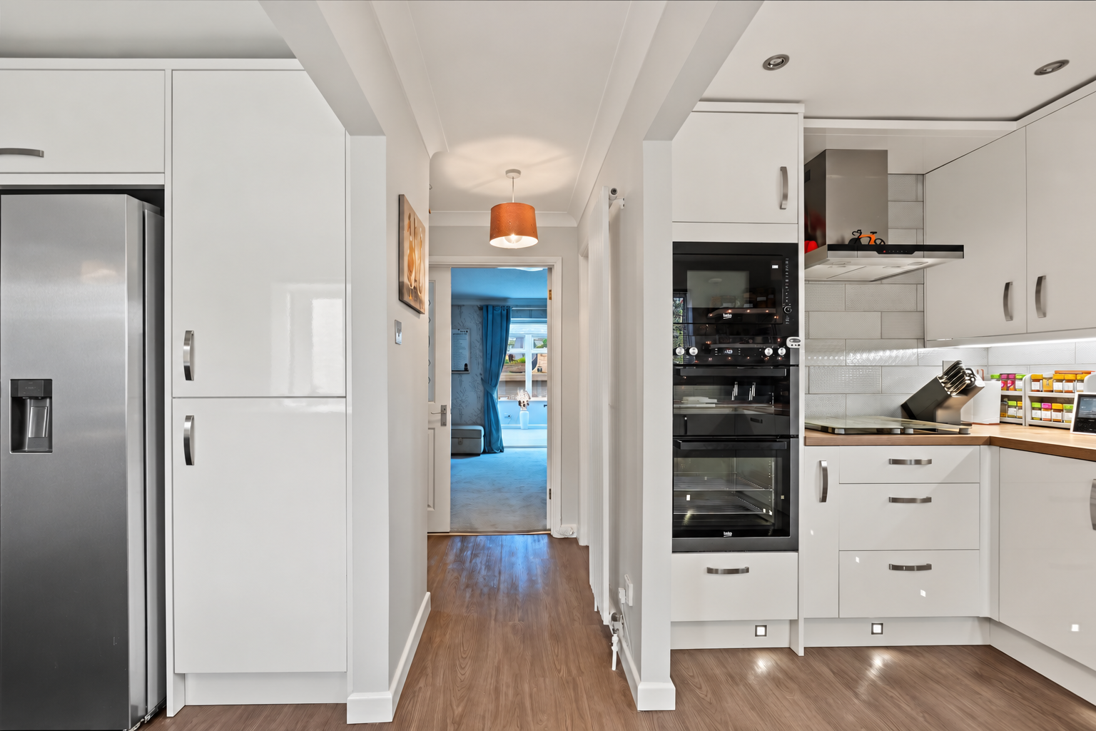 Detached House for sale in Chatham, The Covert, Walderslade Woods, Chatham, ME5 9JJ, 1308 m²