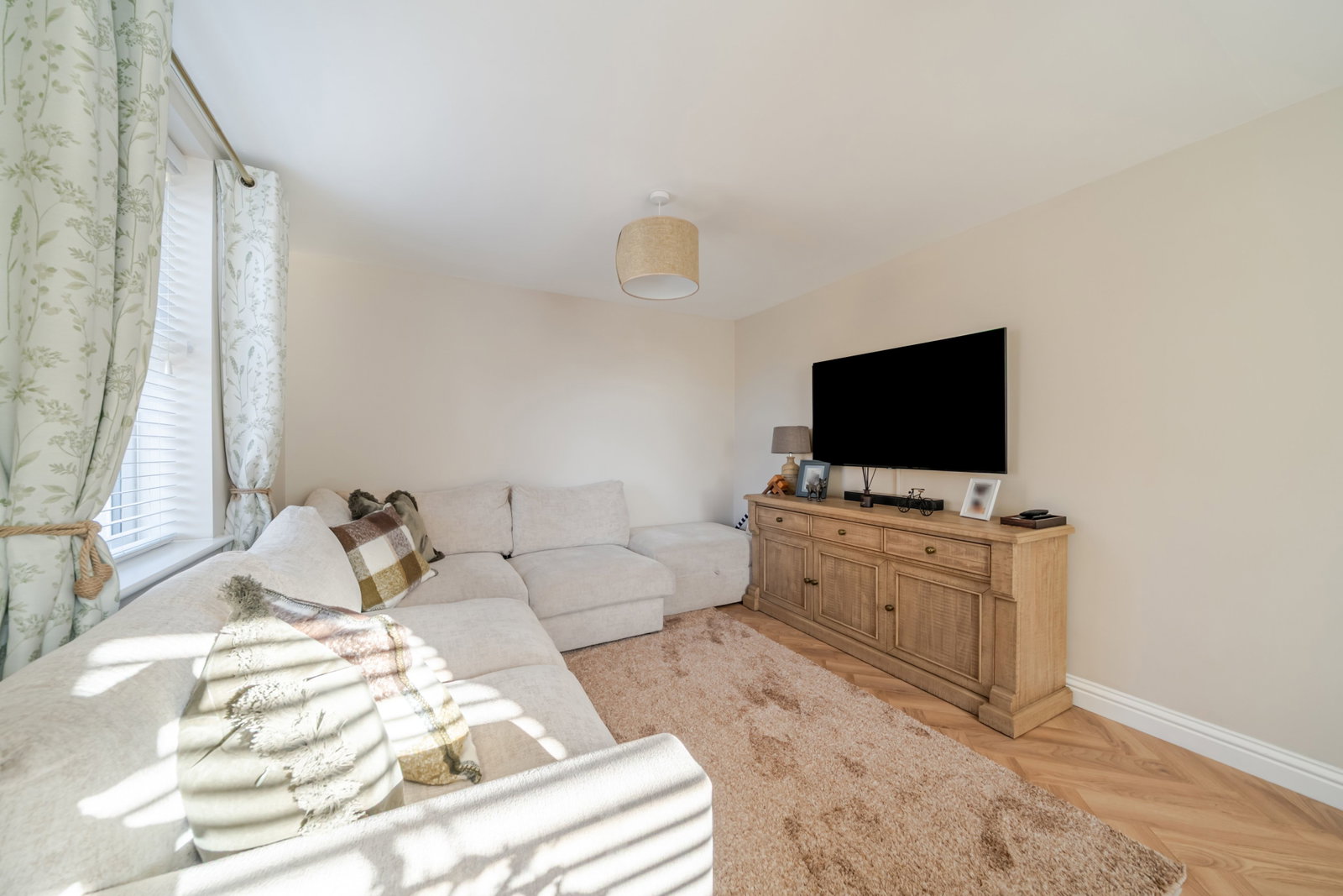 Detached House for sale in York, Wyles Way, Stamford Bridge, York, YO41 1SB, 972 m²