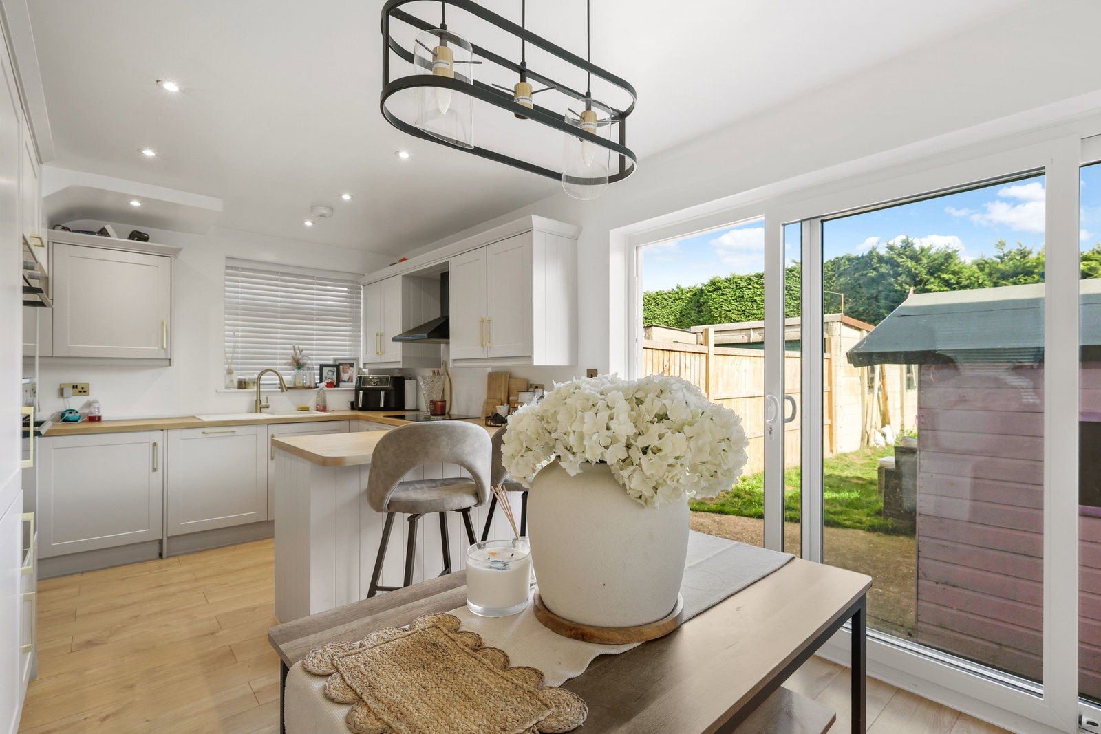 Semi Detached House for sale in Colchester, Broomfield Crescent, Wivenhoe, Colchester, CO7 9PZ, 876 m²