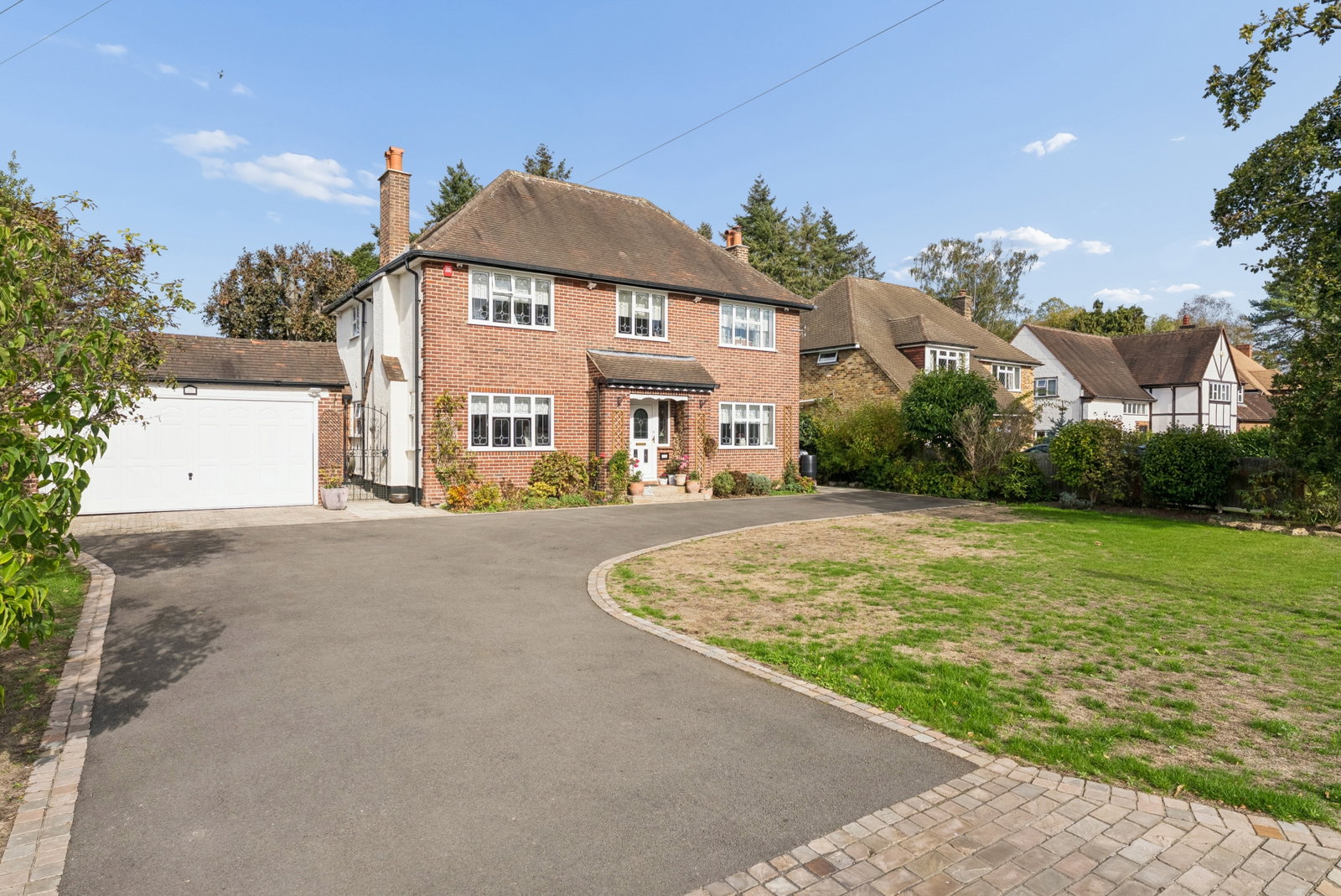 Detached House for sale in Stoke Poges, Clevehurst Close, Stoke Poges, Buckinghamshire SL2 4EP, 2348 m²