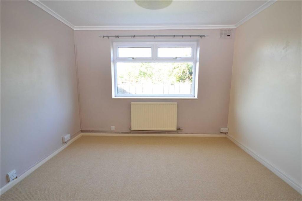 Maisonette for sale in Cheltenham, Winchester Way, Cheltenham, GL51 3HA