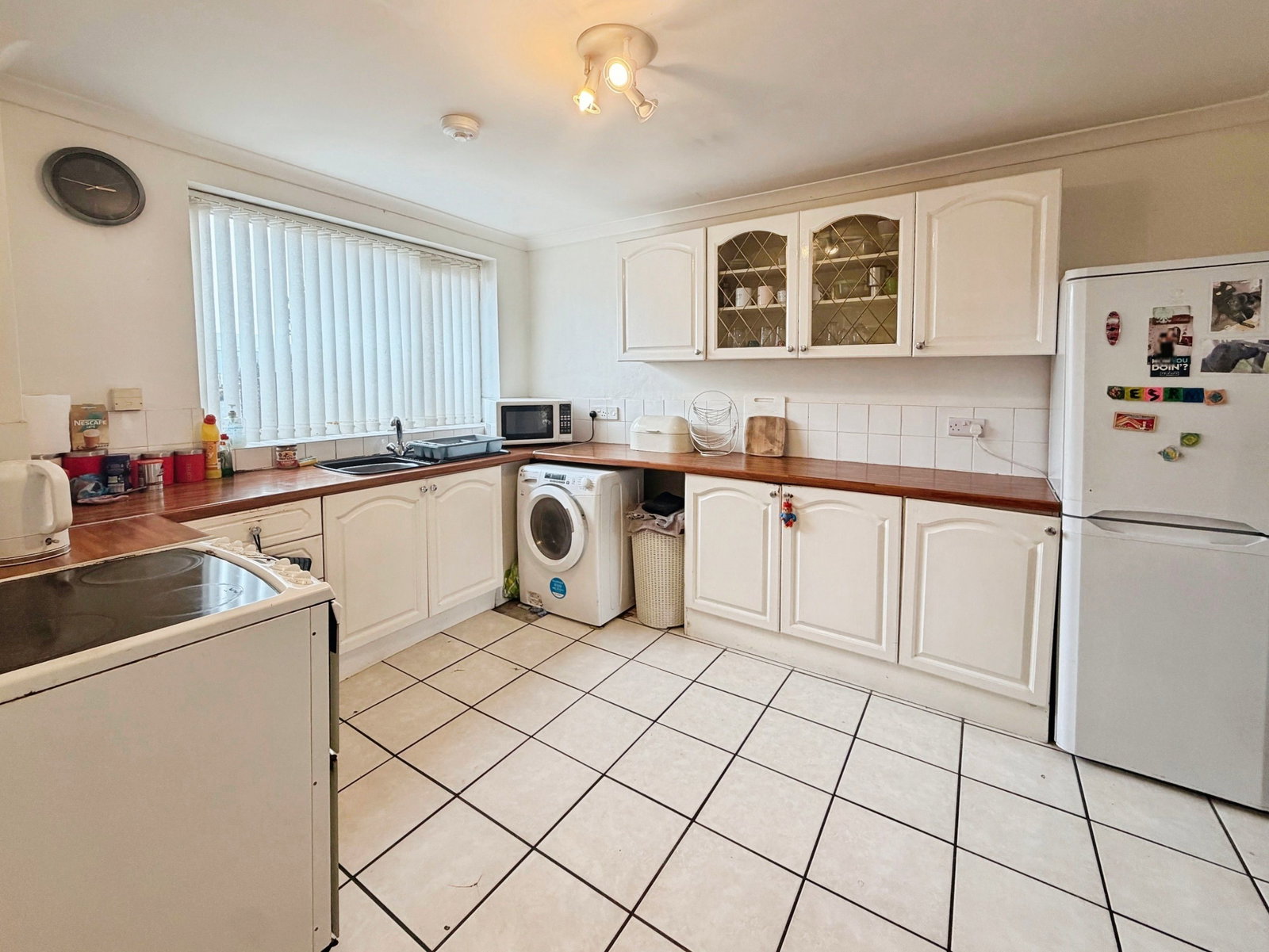 End Of Terrace House for sale in Bristol, Bamfield, Bristol, BS14, 906 m²