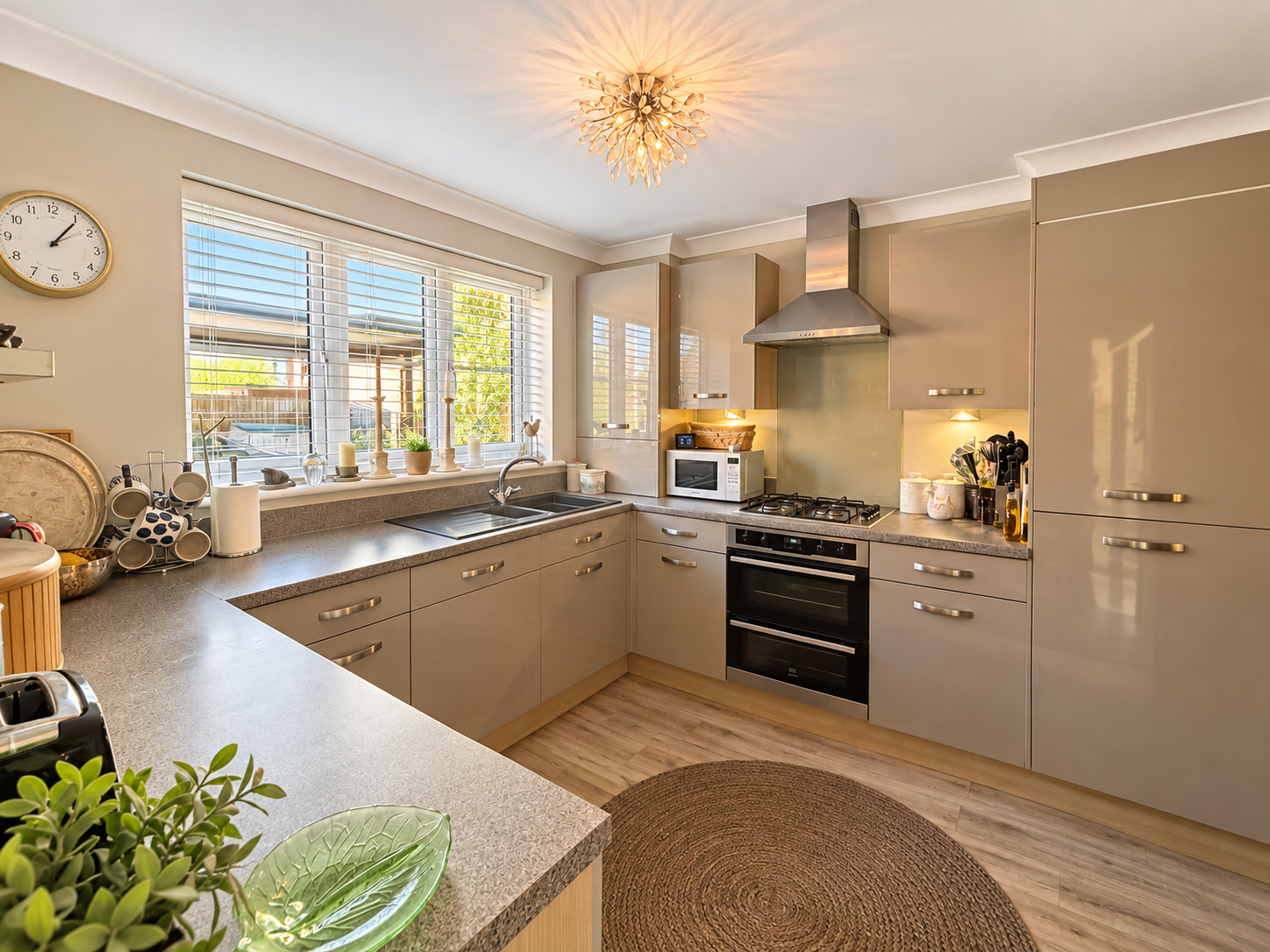 Semi Detached House for sale in Burnham on Crouch, Pond View, Burnham on Crouch, 1200 m²