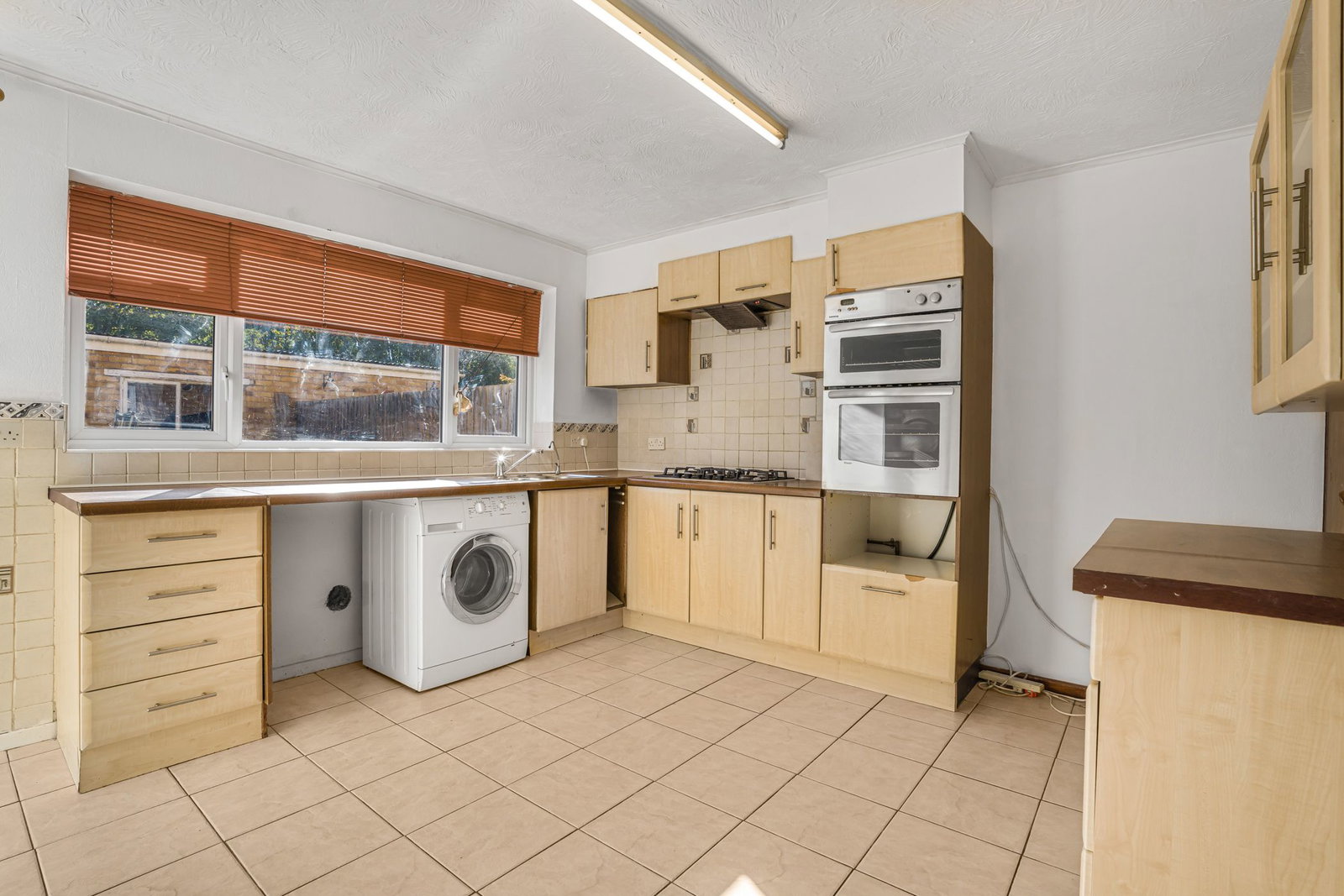 Semi Detached House for sale in Cheltenham, Roman Hackle Avenue, Wymans Brook, Cheltenham, GL50