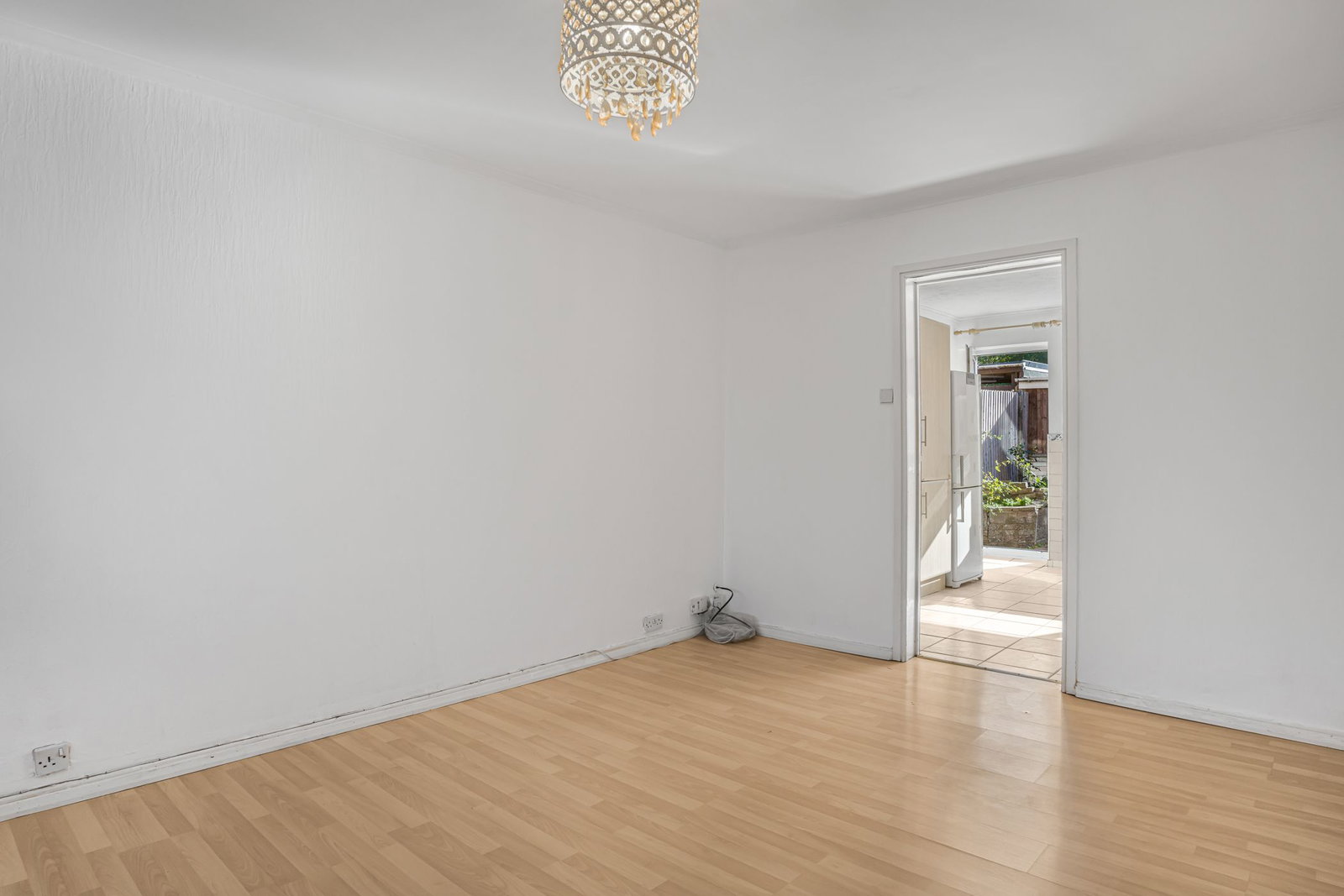 Semi Detached House for sale in Cheltenham, Roman Hackle Avenue, Wymans Brook, Cheltenham, GL50